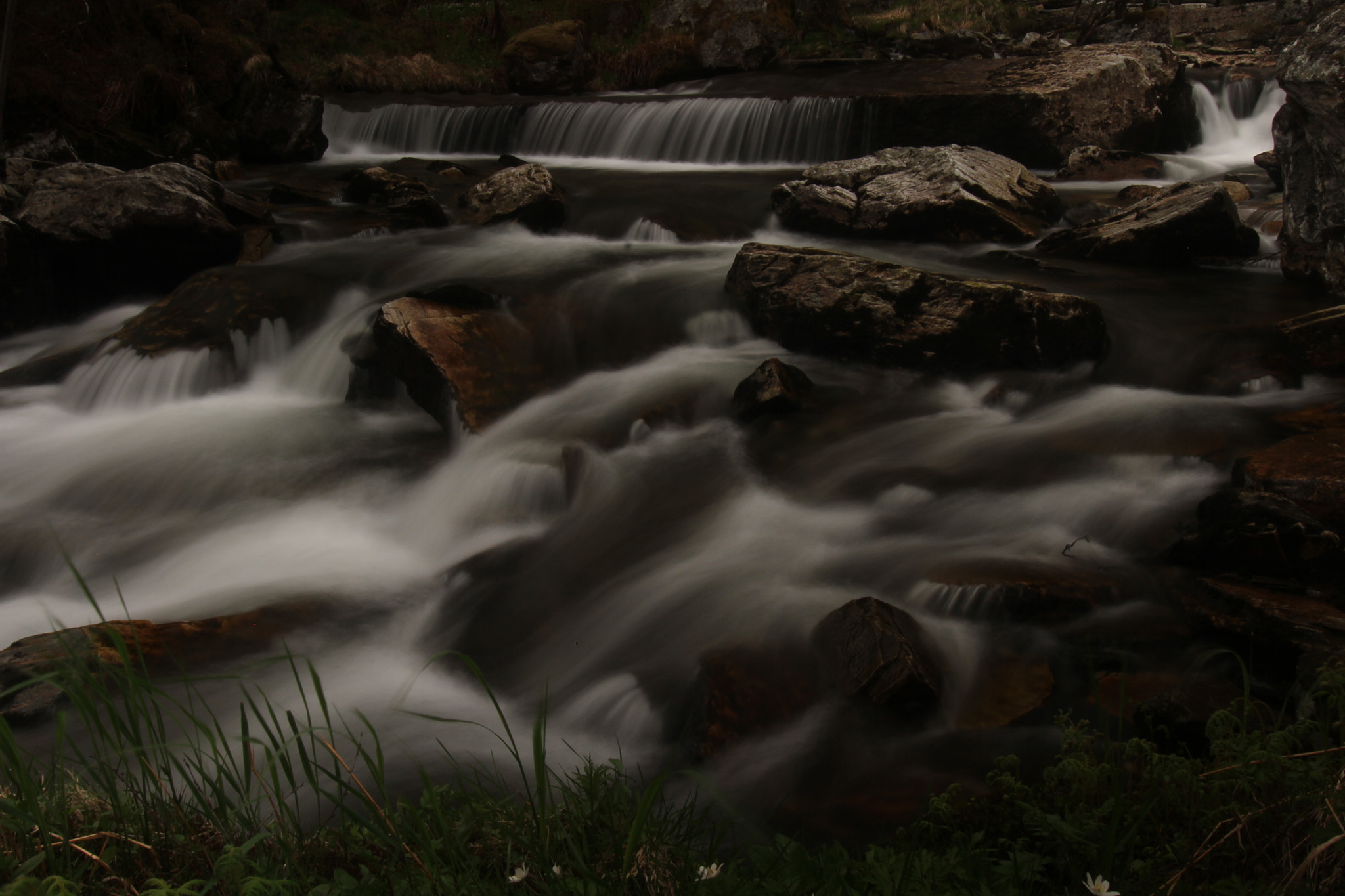 Canon EOS 7D sample photo. From the lower part of the "tvindefossen" photography