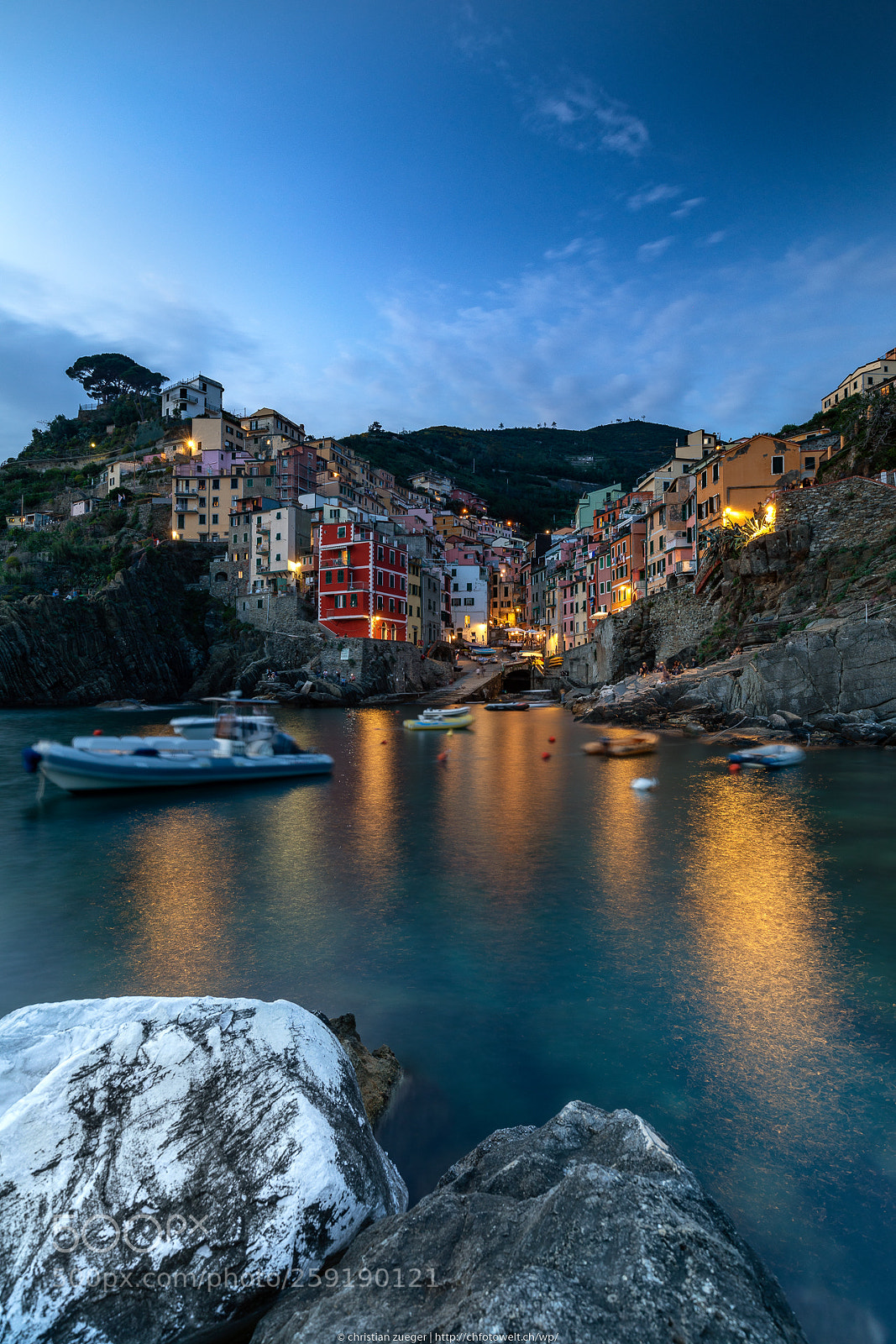 Canon EOS 5D Mark IV sample photo. Seaside lights photography