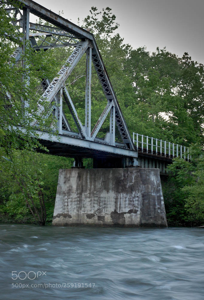 Nikon D80 sample photo. Moorefiled, wv and some photography