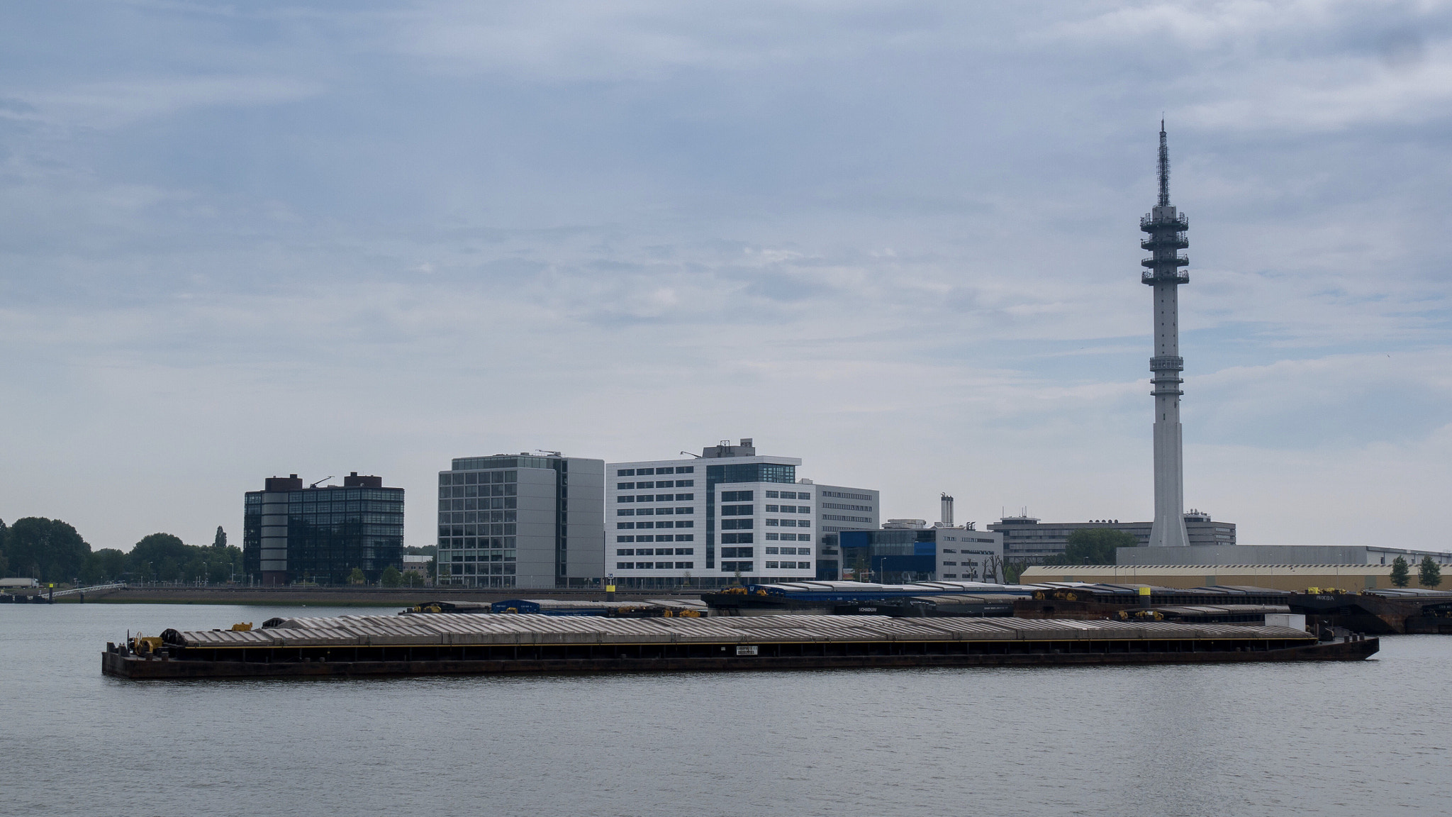 Panasonic Lumix DMC-G85 (Lumix DMC-G80) sample photo. Rotterdam wide ii photography