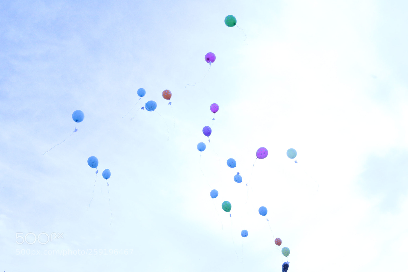 Canon EOS 750D (EOS Rebel T6i / EOS Kiss X8i) sample photo. Balls in the sky photography