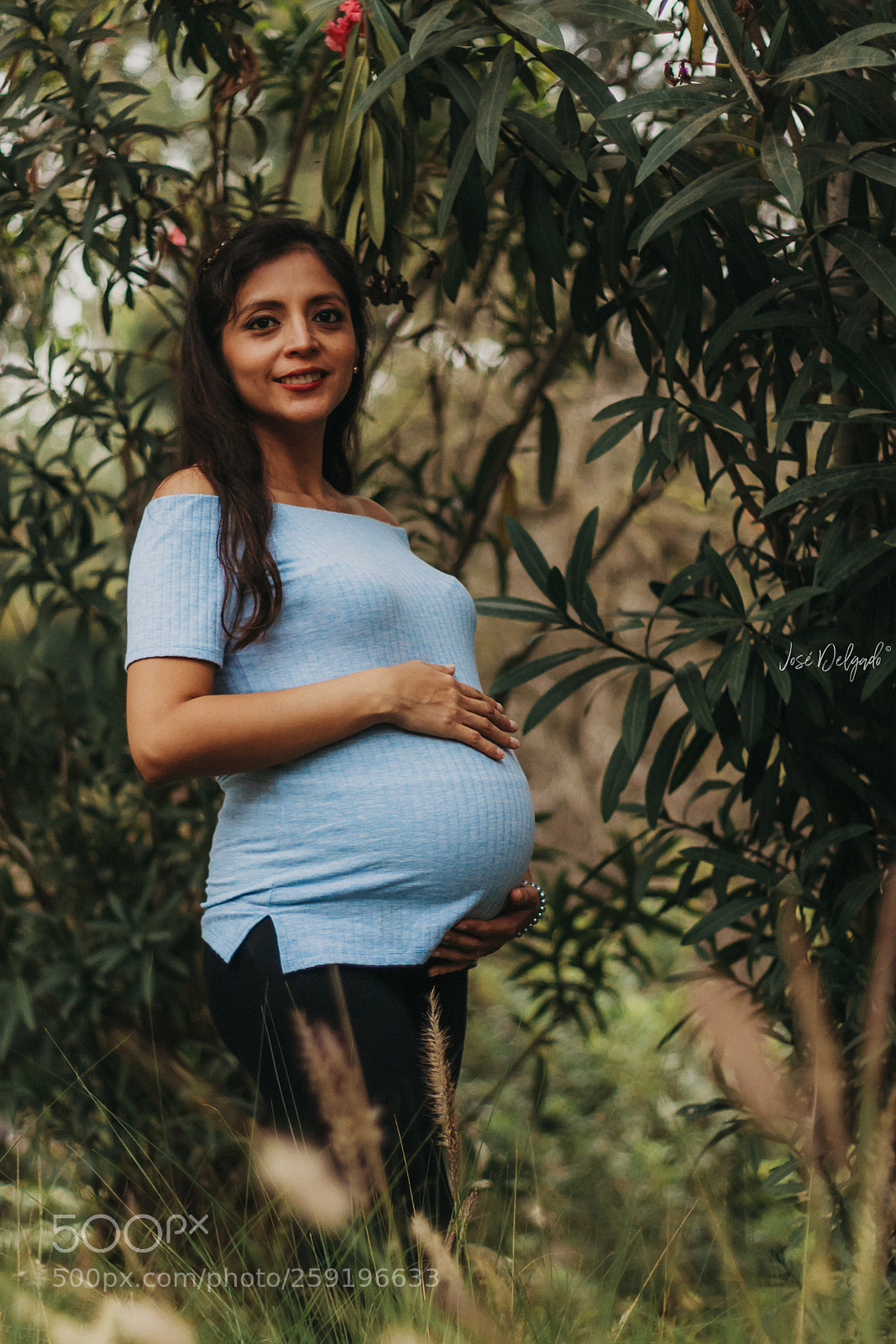 Canon EOS 1100D (EOS Rebel T3 / EOS Kiss X50) sample photo. Pregnant portrait photography