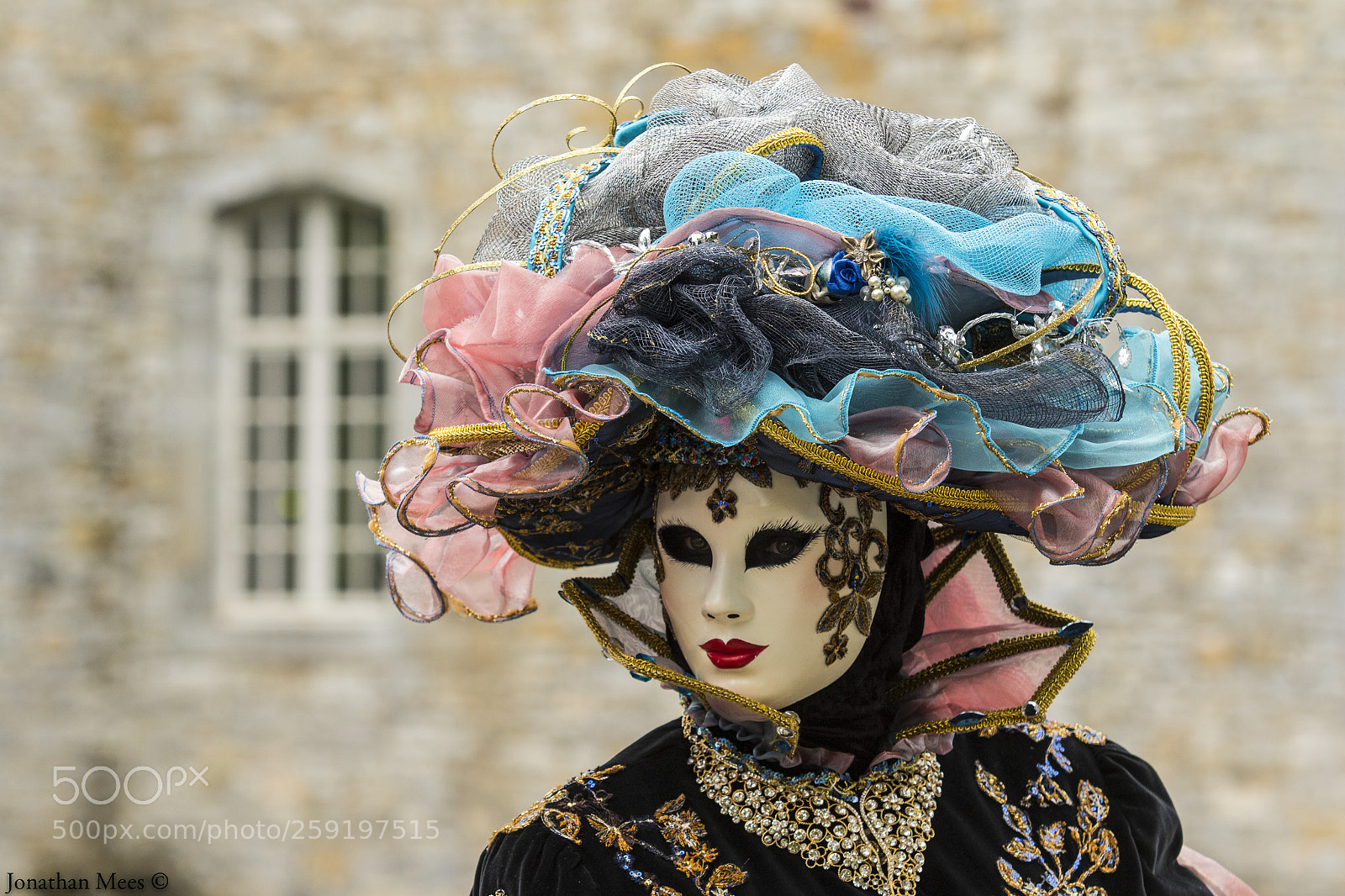 Canon EOS 7D Mark II sample photo. Color hat photography