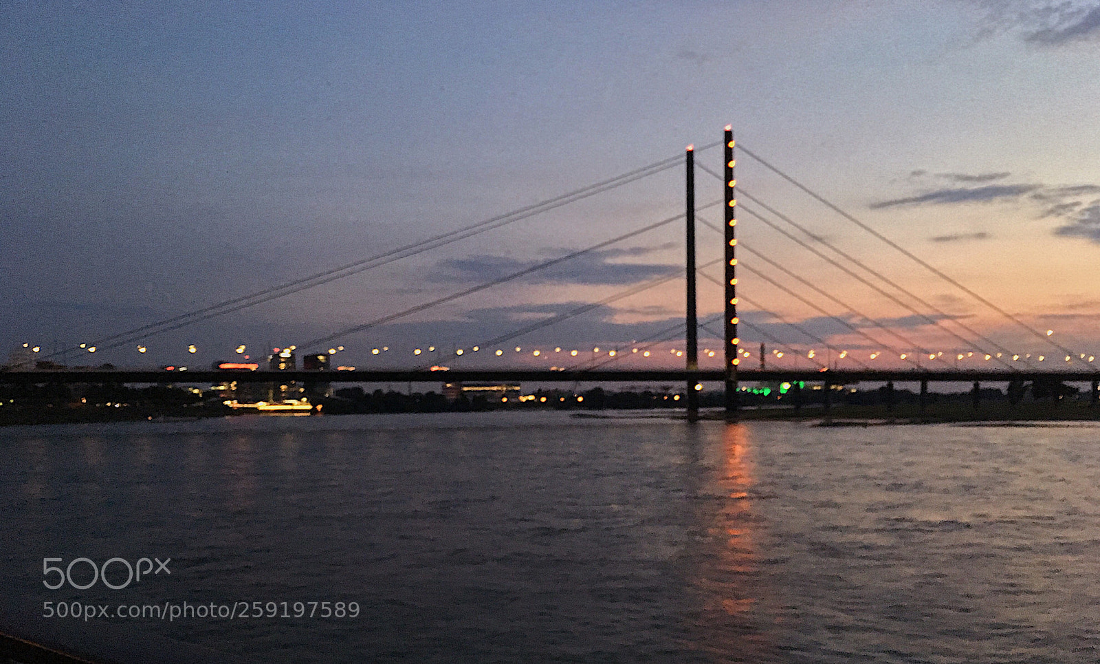 Apple iPhone SE sample photo. Düsseldorf bridge photography