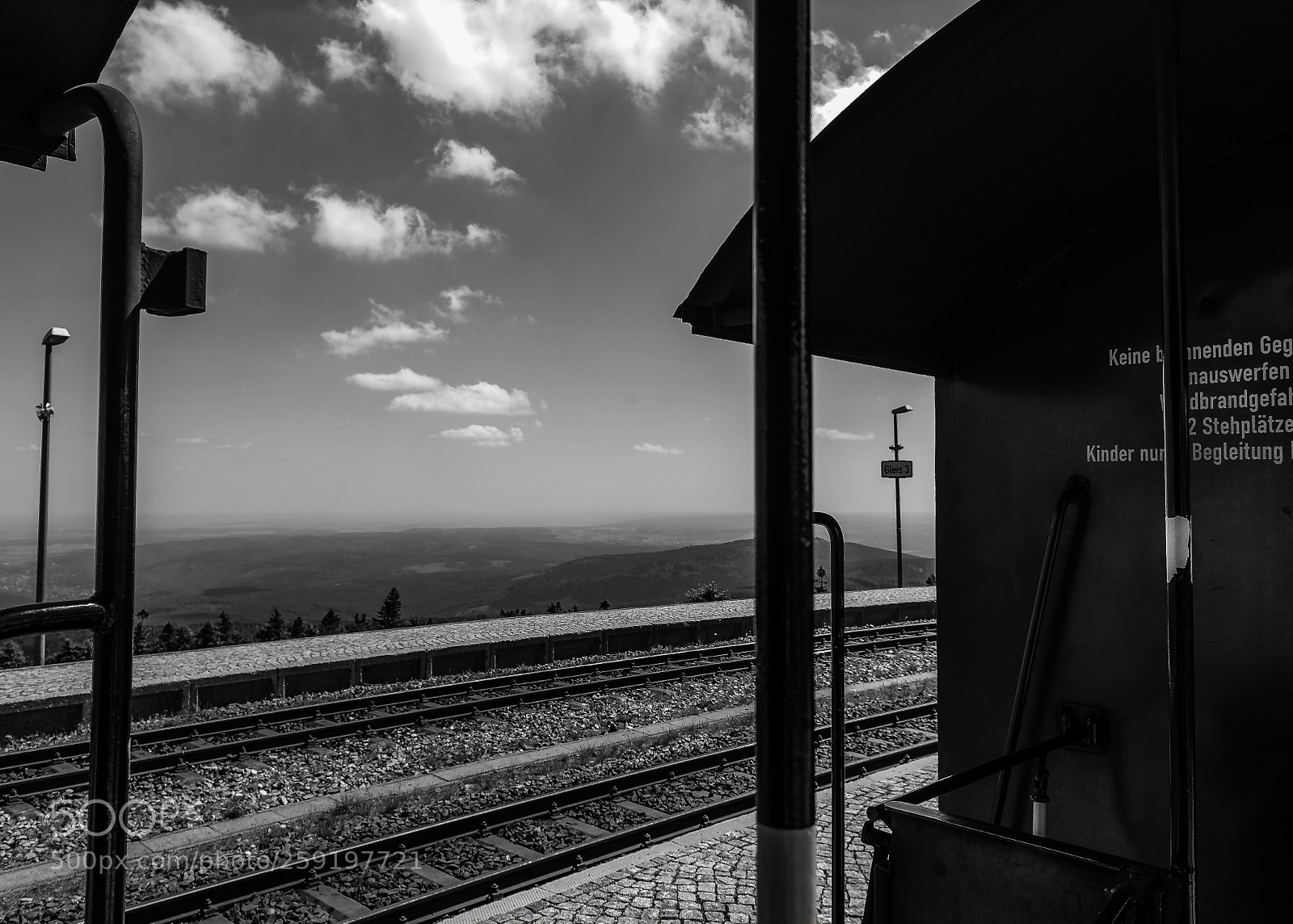 Nikon D4 sample photo. Out of the train photography
