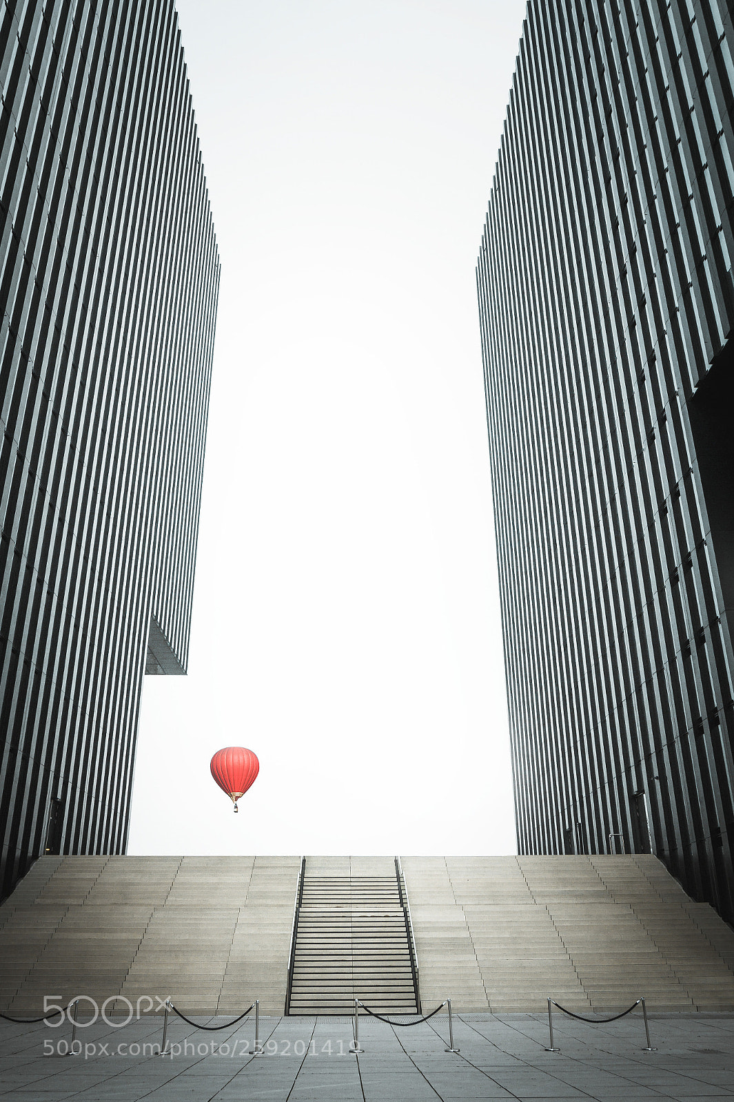 Canon EOS 600D (Rebel EOS T3i / EOS Kiss X5) sample photo. • red balloon photography