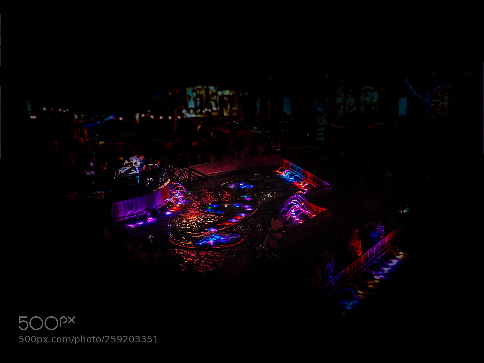 Olympus OM-D E-M10 sample photo. Show time, show lights  photography