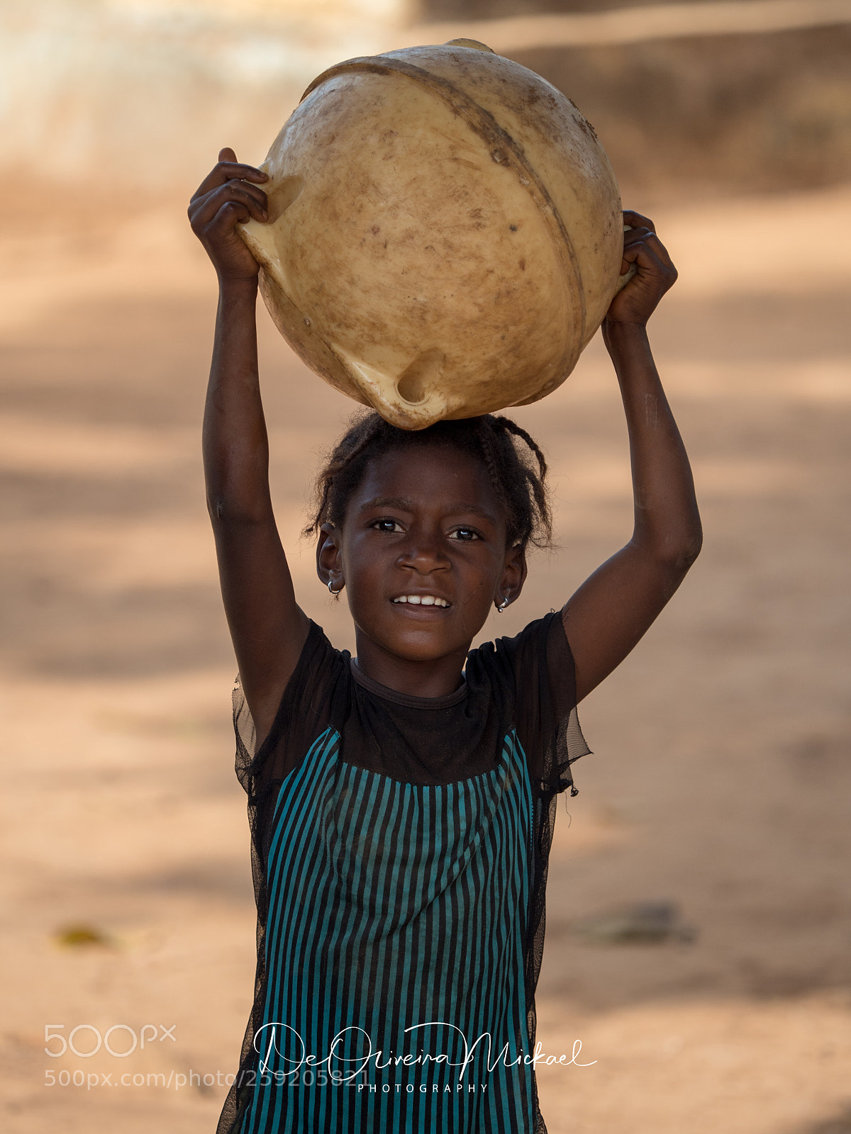 Panasonic Lumix DMC-GH4 sample photo. Enfants d'afrique photography