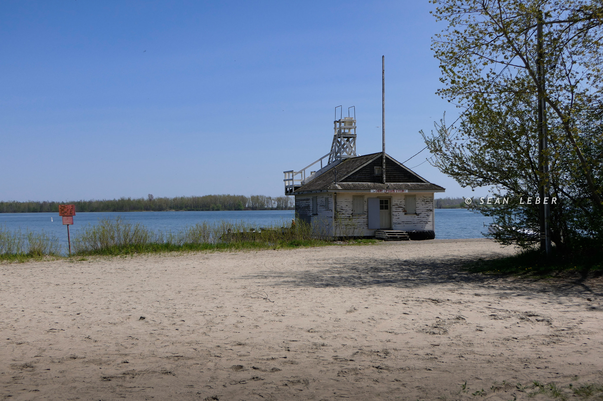 Panasonic Lumix DMC-FZ2500 (Lumix DMC-FZ2000) sample photo. Cherry beach photography