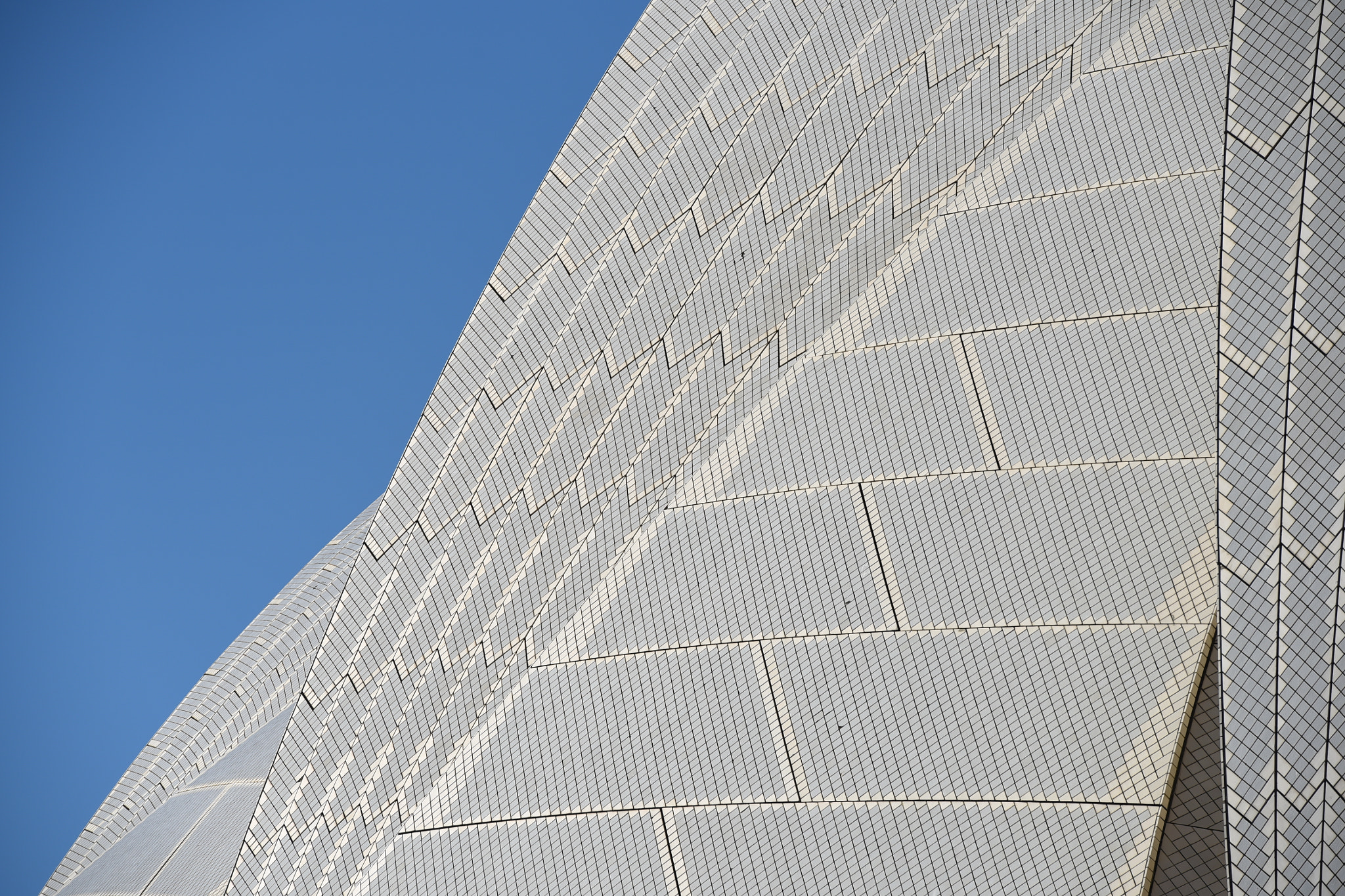 Nikon AF-S Nikkor 70-200mm F2.8G ED VR II sample photo. Facade tile photography