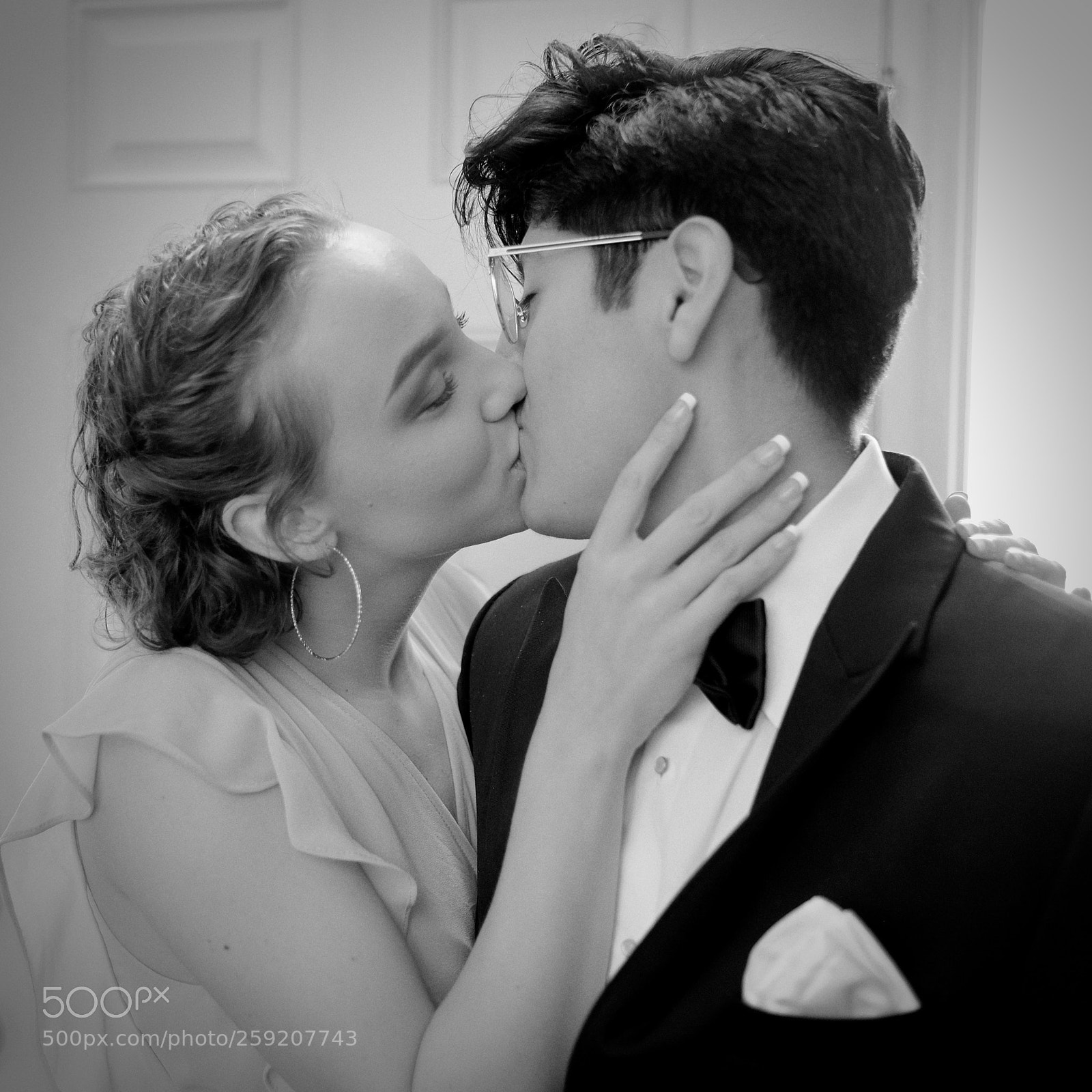 Fujifilm X-T2 sample photo. Prom night photography