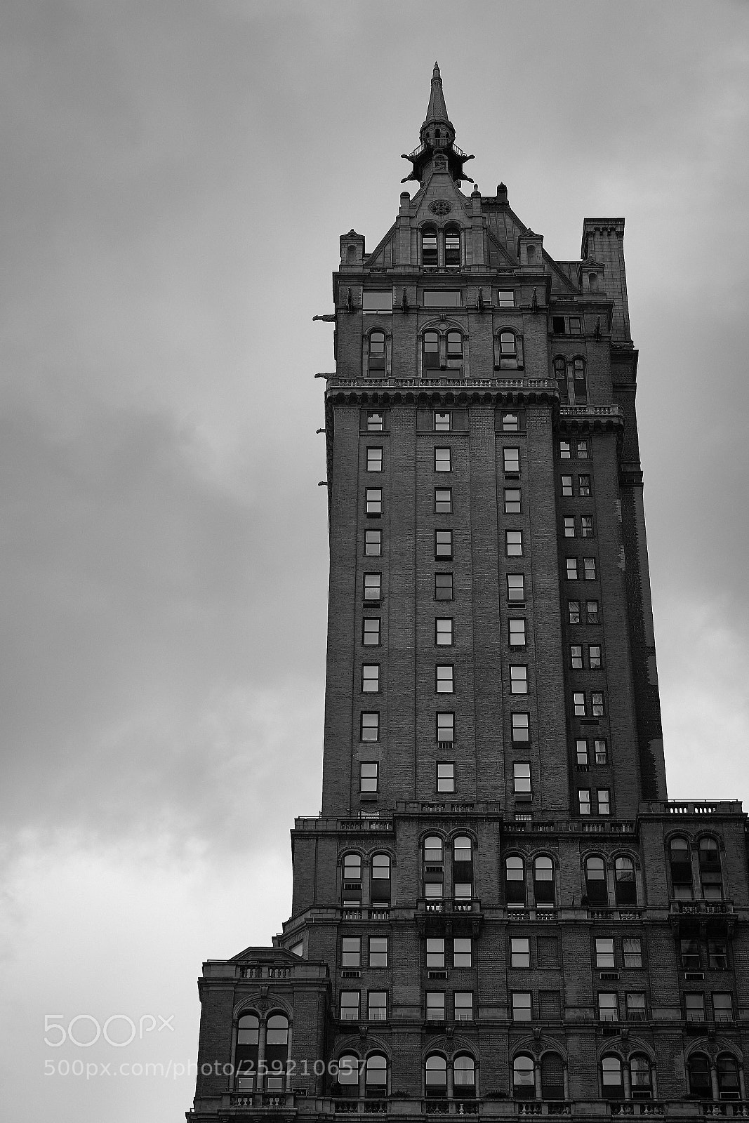 Sony a7 II sample photo. Nyc building (b&w) photography