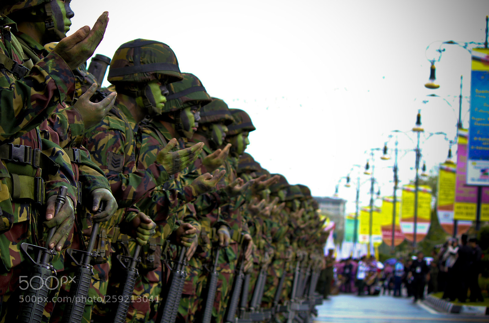 Canon EOS 550D (EOS Rebel T2i / EOS Kiss X4) sample photo. Pray together photography