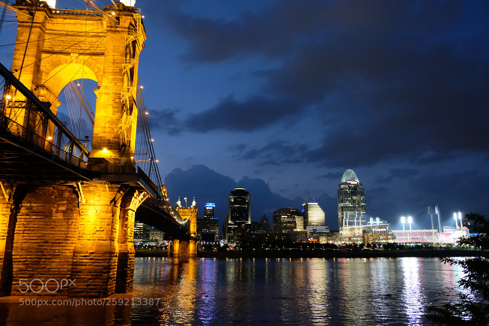Fujifilm X-T20 sample photo. Cincinnati skyline photography