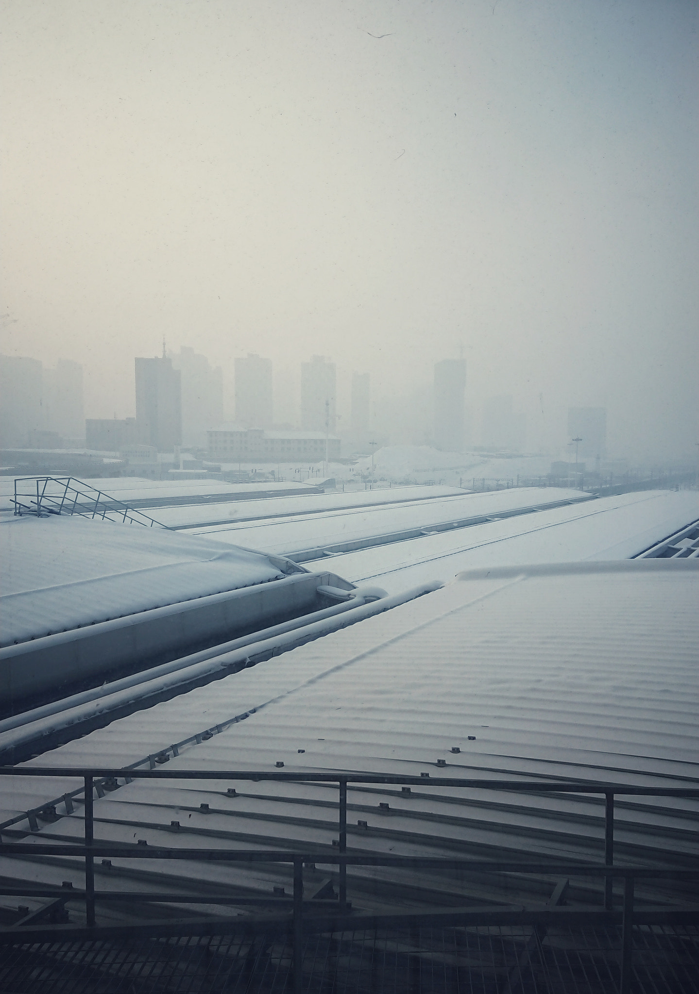 Sony Xperia XZ Premium sample photo. Urumqi train station photography