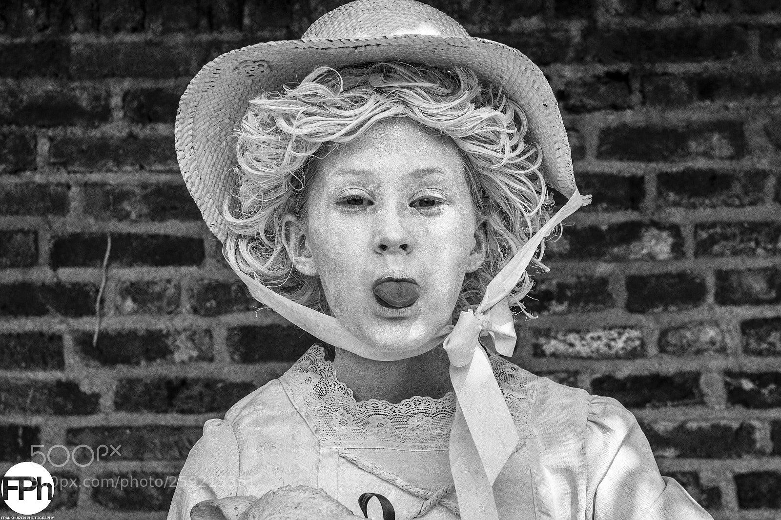 Canon EOS 7D Mark II sample photo. Mieke heeft 'n lammetje photography