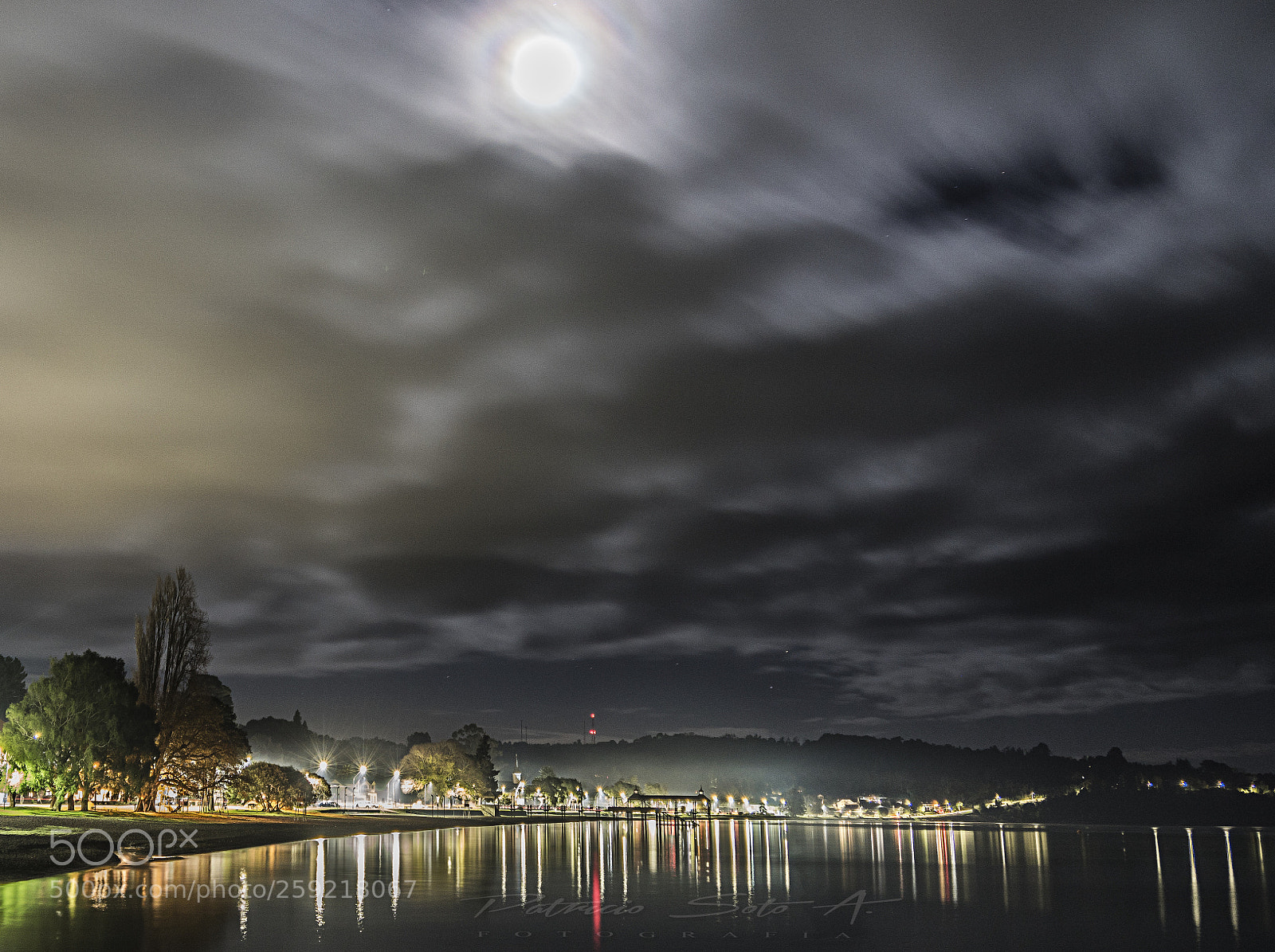 Sony ILCA-77M2 sample photo. Frutillar nocturna photography