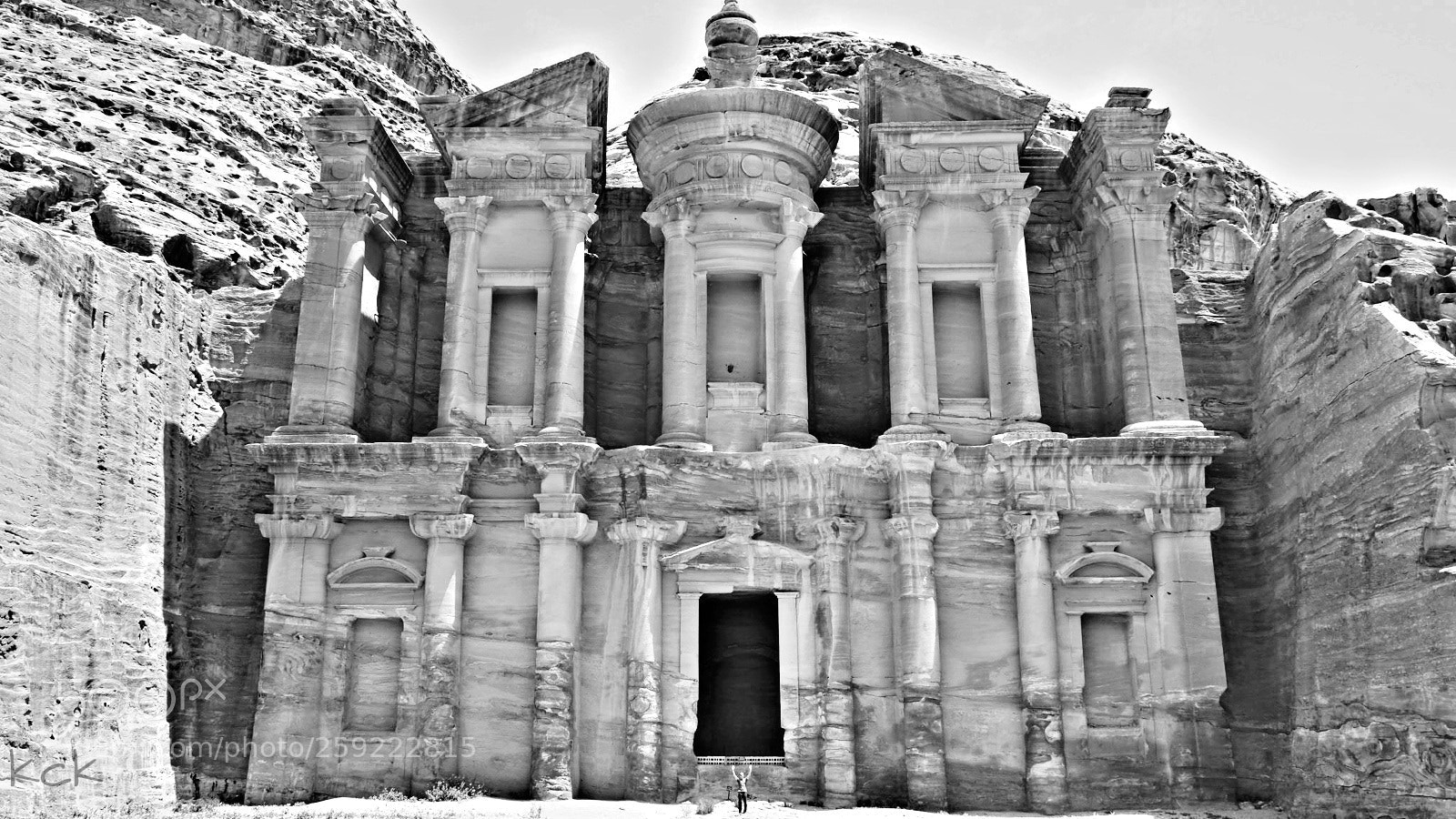 Olympus OM-D E-M10 II sample photo. Petra, jordan. photography
