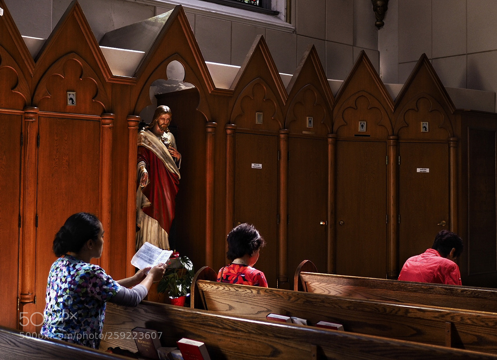 Olympus OM-D E-M5 II sample photo. Amen photography