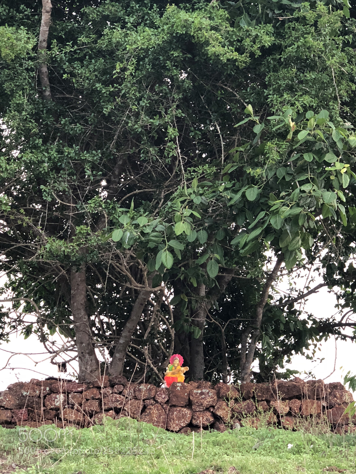 Apple iPhone X sample photo. Goddess under the tree photography