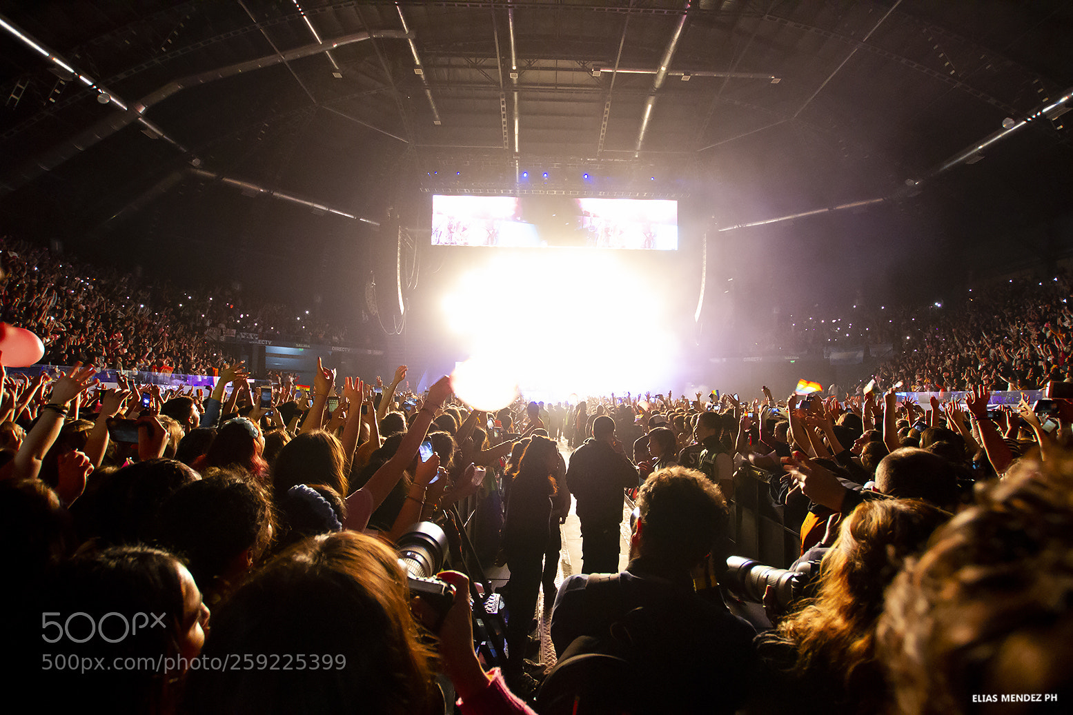 Canon EOS 7D sample photo. Harrrystyles eliasmendez directvarena photography
