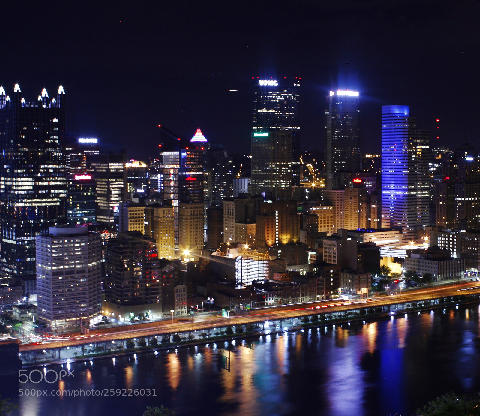 Canon EOS 600D (Rebel EOS T3i / EOS Kiss X5) sample photo. The steel city! photography