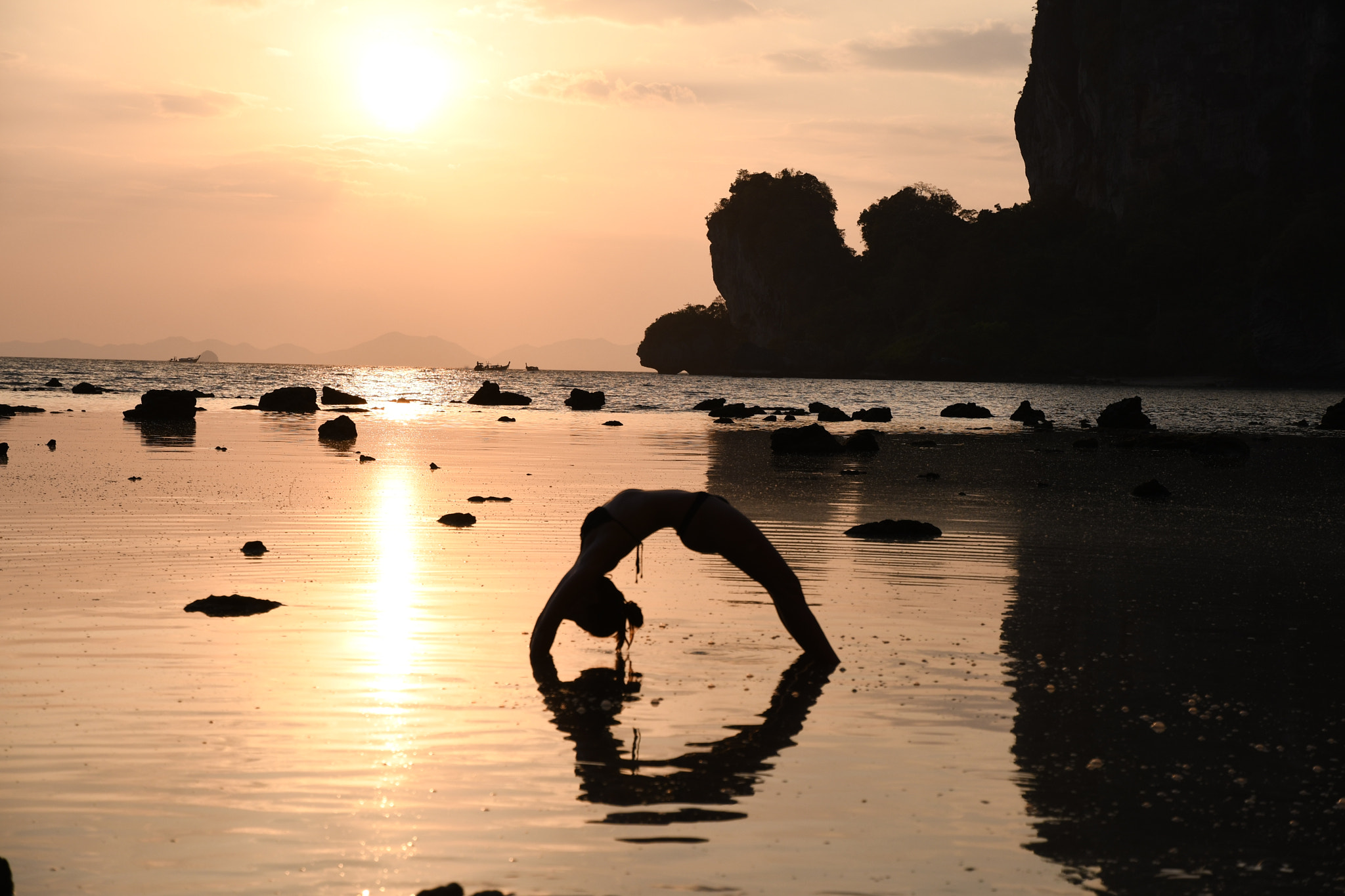 Nikon D7500 sample photo. Yoga heart photography