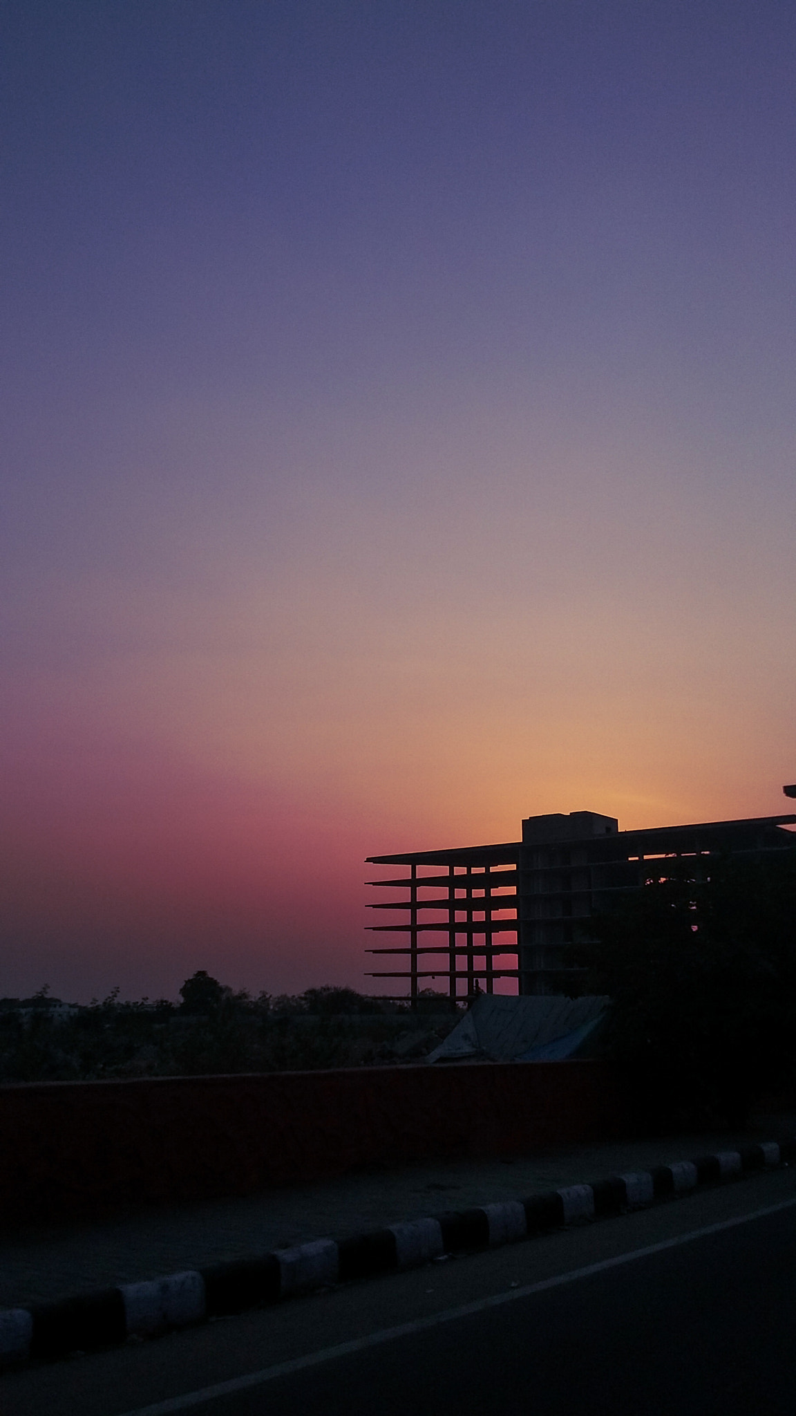 Samsung Galaxy E5 sample photo. Twilight photography