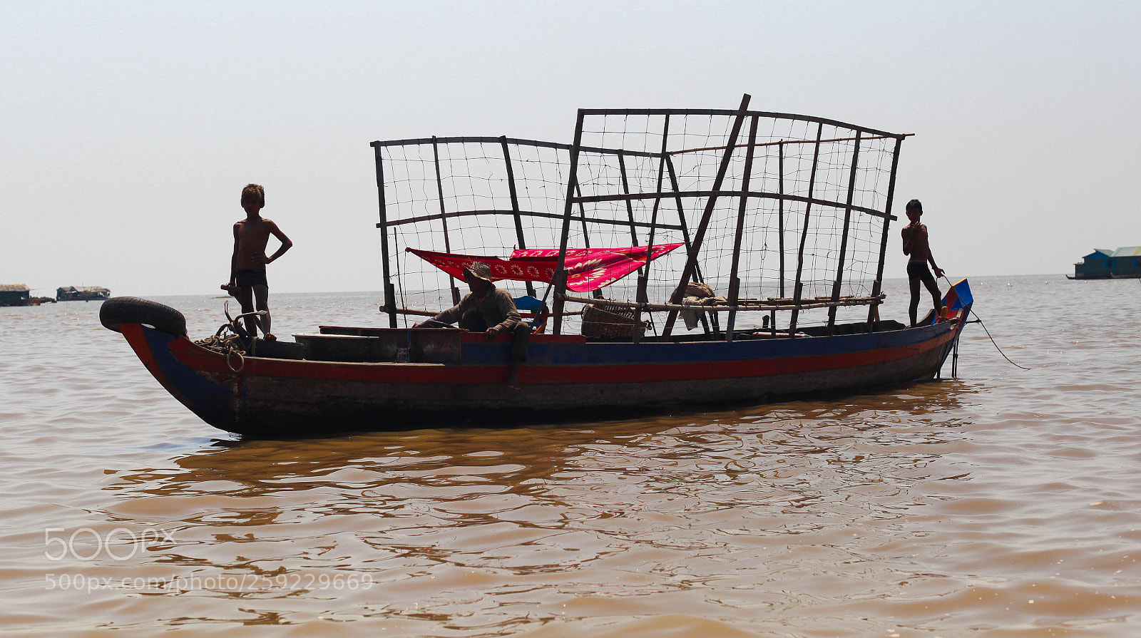 Canon EOS 5D Mark II sample photo. Fishing family on tonle photography