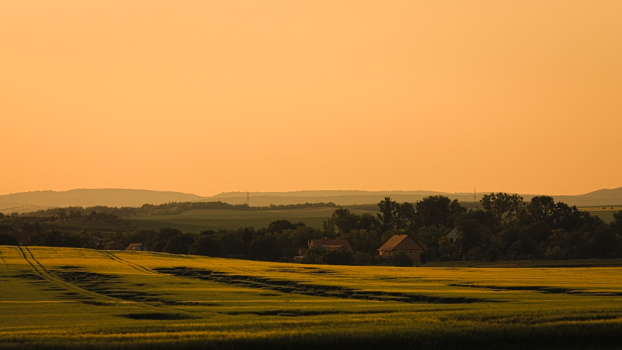 Sigma 70-300mm F4-5.6 APO DG Macro sample photo. Countryside sunset photography