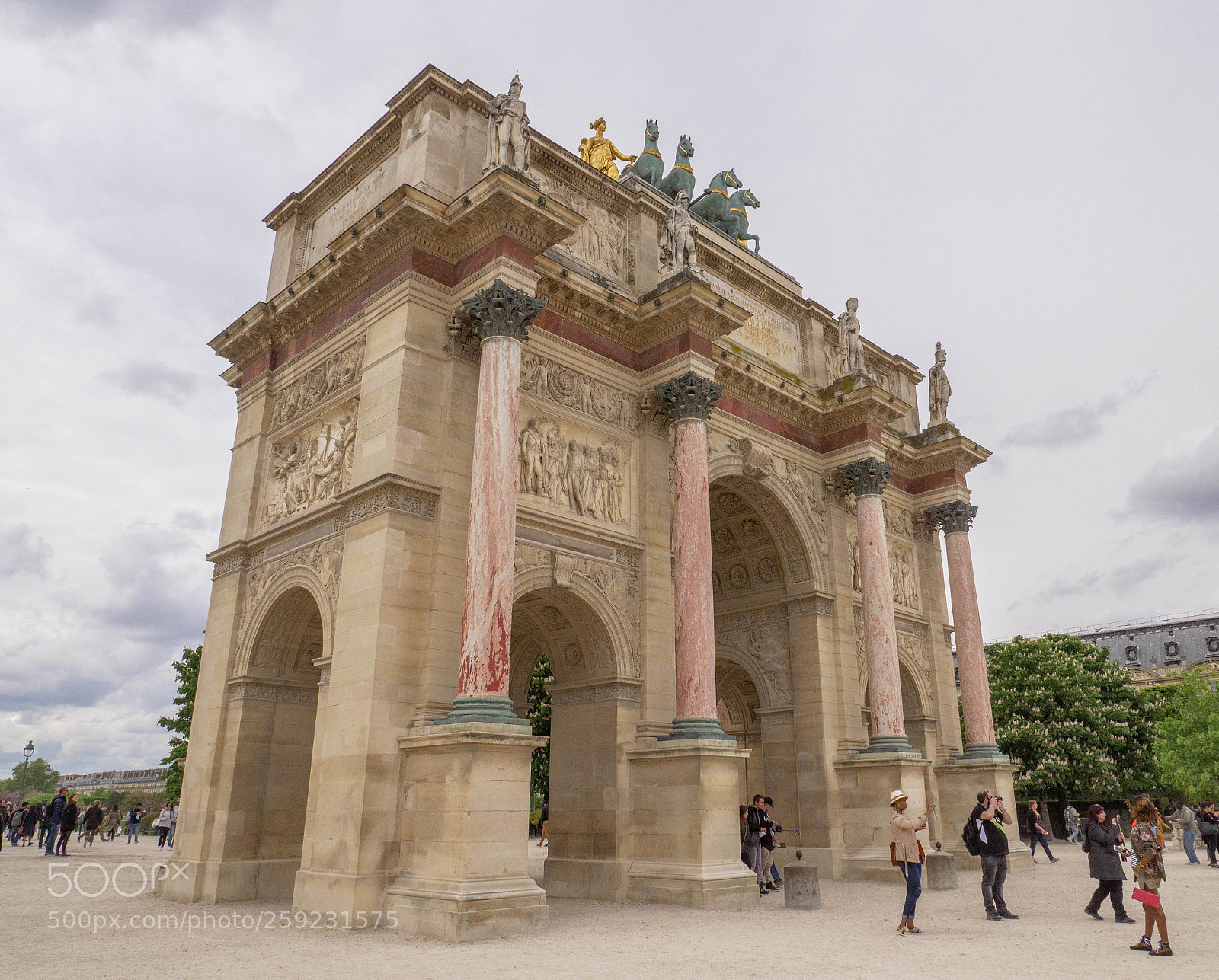 Panasonic Lumix DC-GH5 sample photo. Carrousel arc de triomphe photography