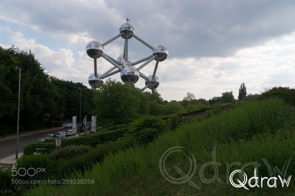 Sony SLT-A58 sample photo. Atomium photography