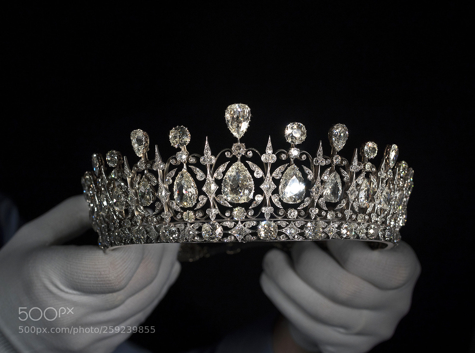 Olympus OM-D E-M5 II sample photo. The spectacular fife tiara photography