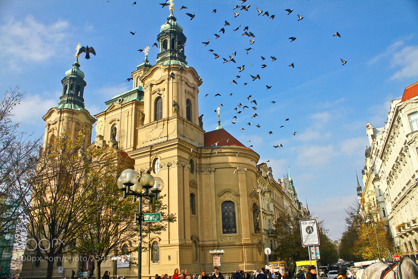 Canon EOS 7D sample photo. Prague, old town square photography