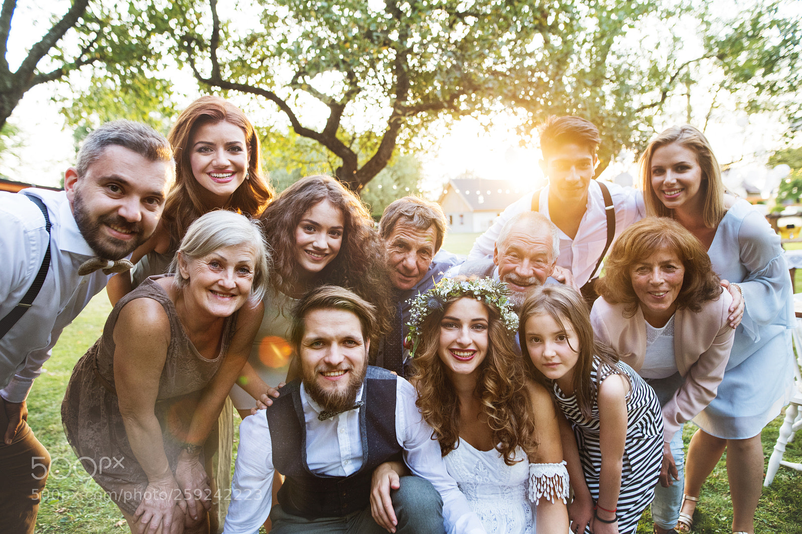 Nikon D5 sample photo. Bride, groom, guests posing photography