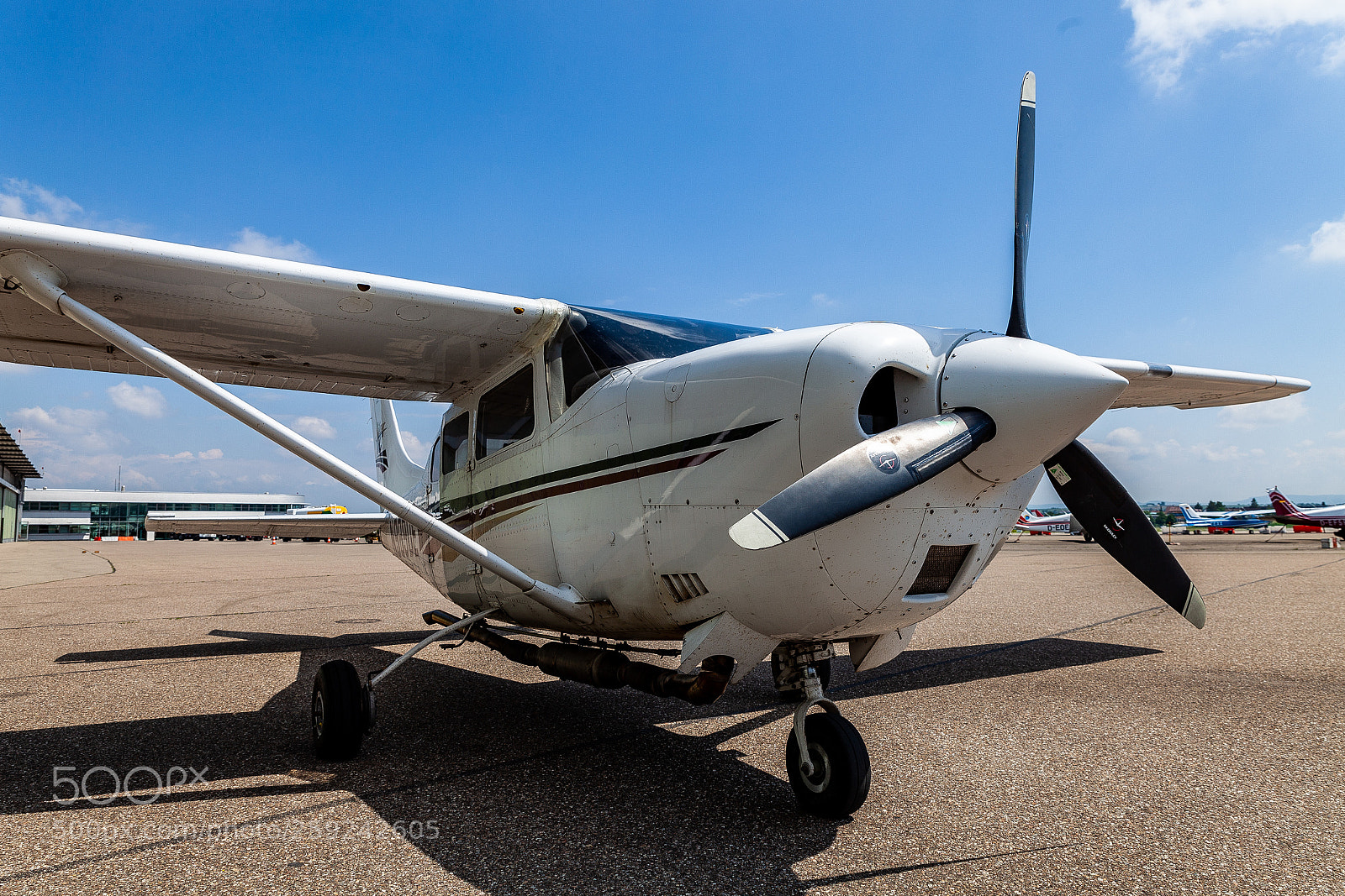 Canon EOS 5D Mark II sample photo. Cessna 206 : stuttgart : edds: germany photography