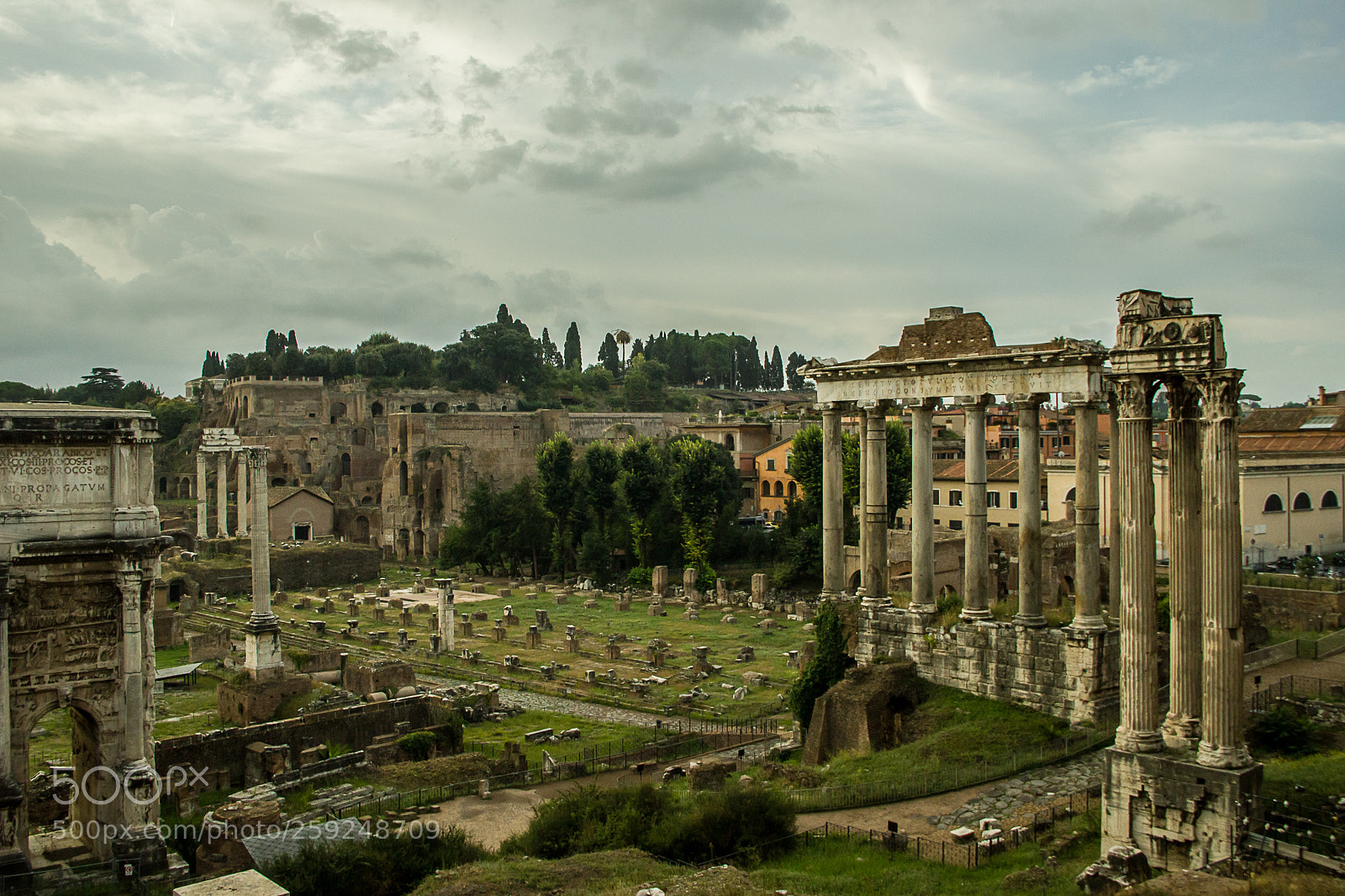 Canon EOS 550D (EOS Rebel T2i / EOS Kiss X4) sample photo. Rome, italy photography