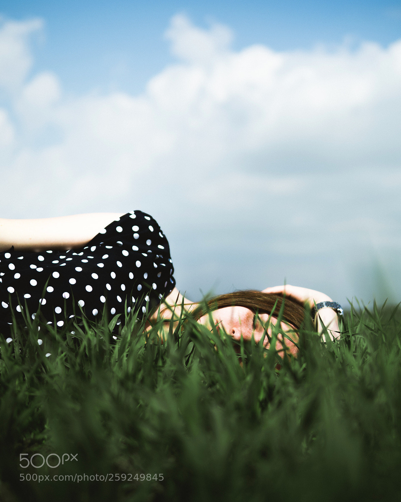 Olympus OM-D E-M1 Mark II sample photo. Daydreaming photography