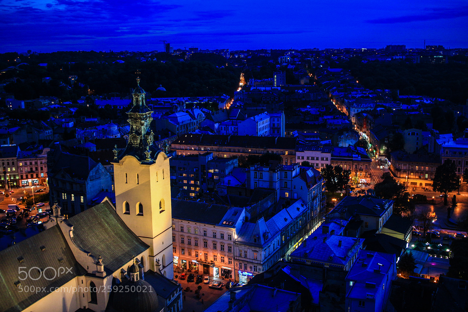 Canon EOS 100D (EOS Rebel SL1 / EOS Kiss X7) sample photo. Lviv cityscape photography