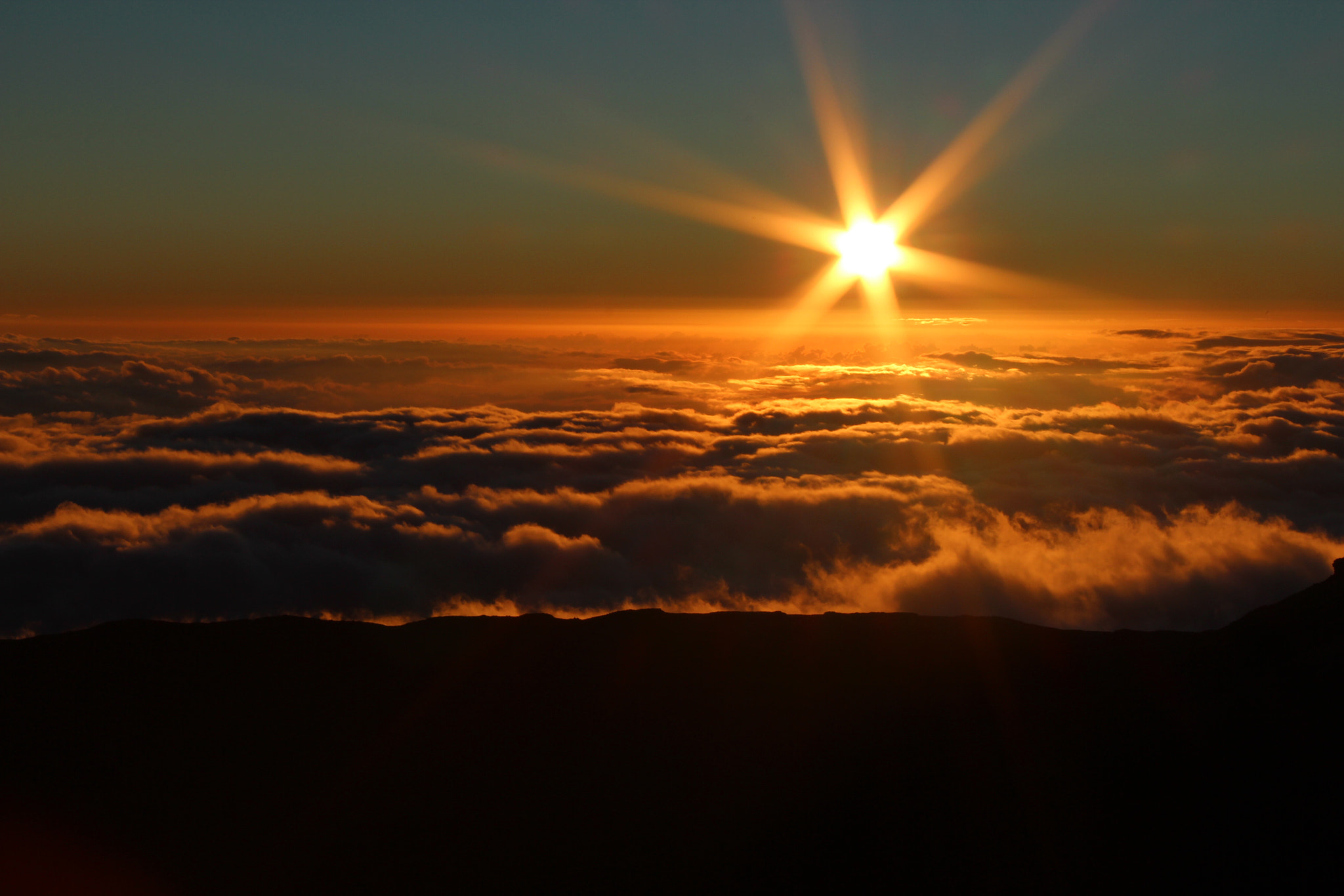 Canon EOS 600D (Rebel EOS T3i / EOS Kiss X5) sample photo. Mauna kea sunset photography