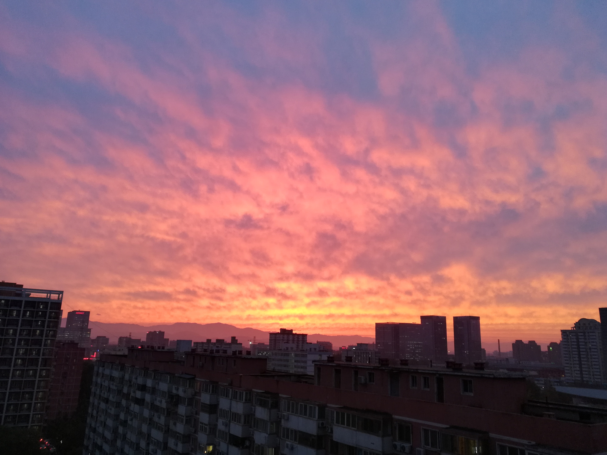 HUAWEI c??Eu?s 6X sample photo. Sunset glow like fire
晚霞如火 photography