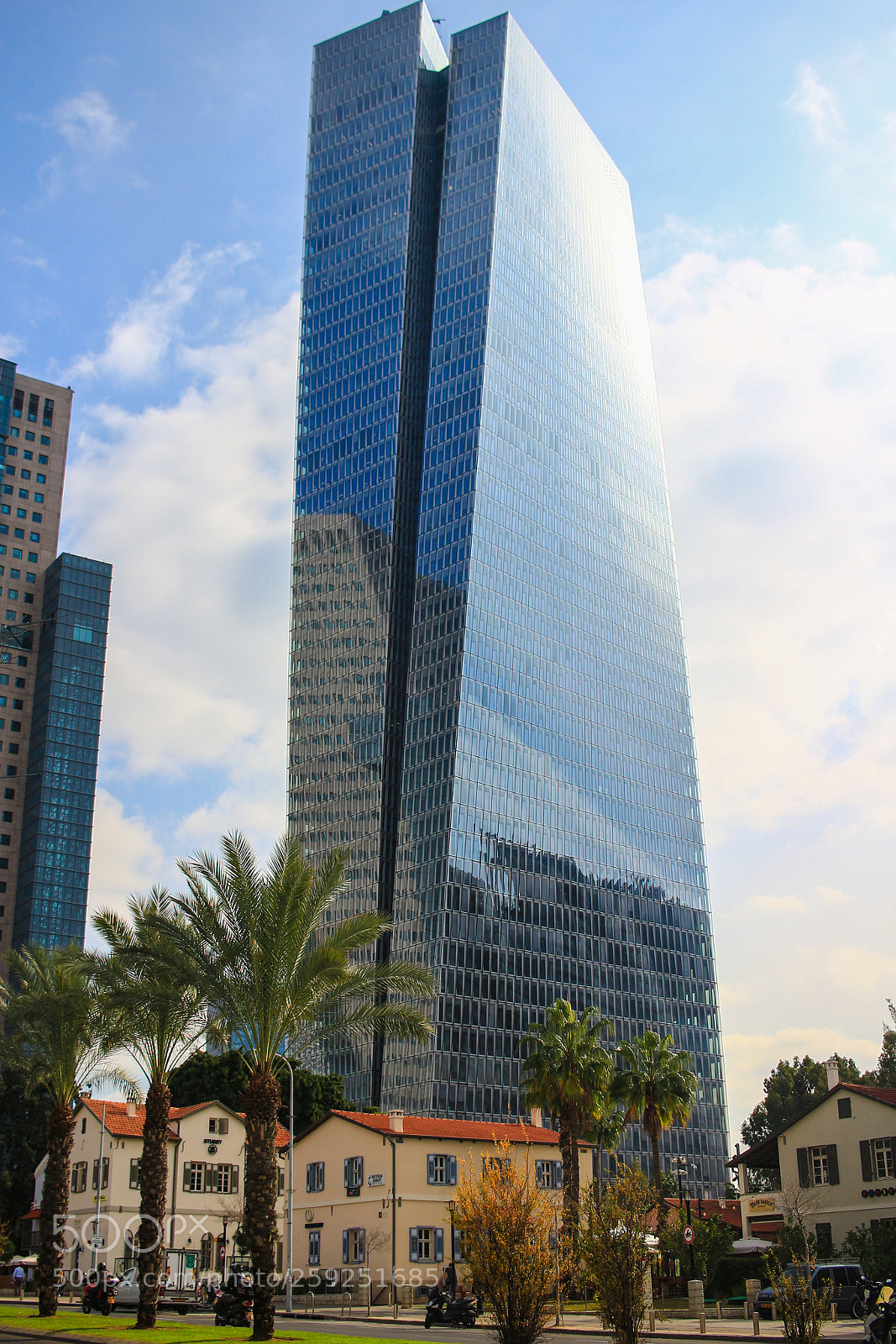 Canon EOS 100D (EOS Rebel SL1 / EOS Kiss X7) sample photo. Tel aviv skyscapers photography