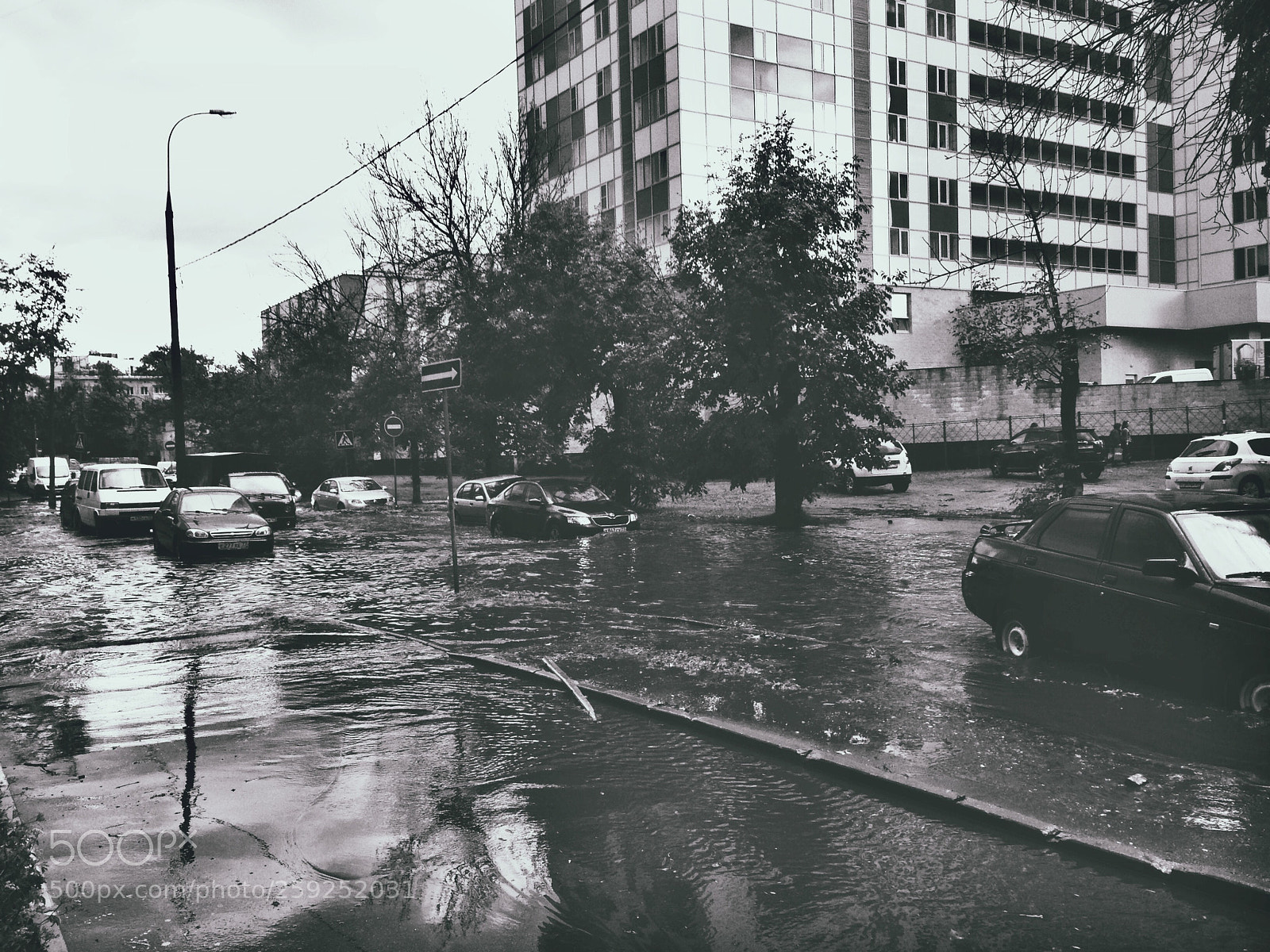 Apple iPhone 5 sample photo. Heavy rain photography
