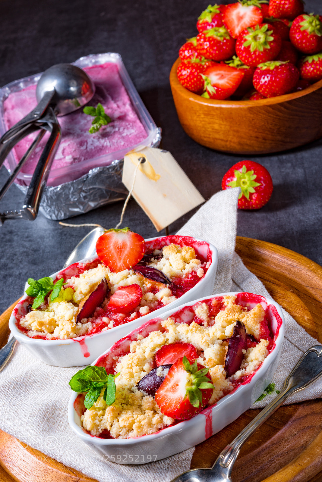 Nikon D810 sample photo. Strawberry tart with vanilla photography
