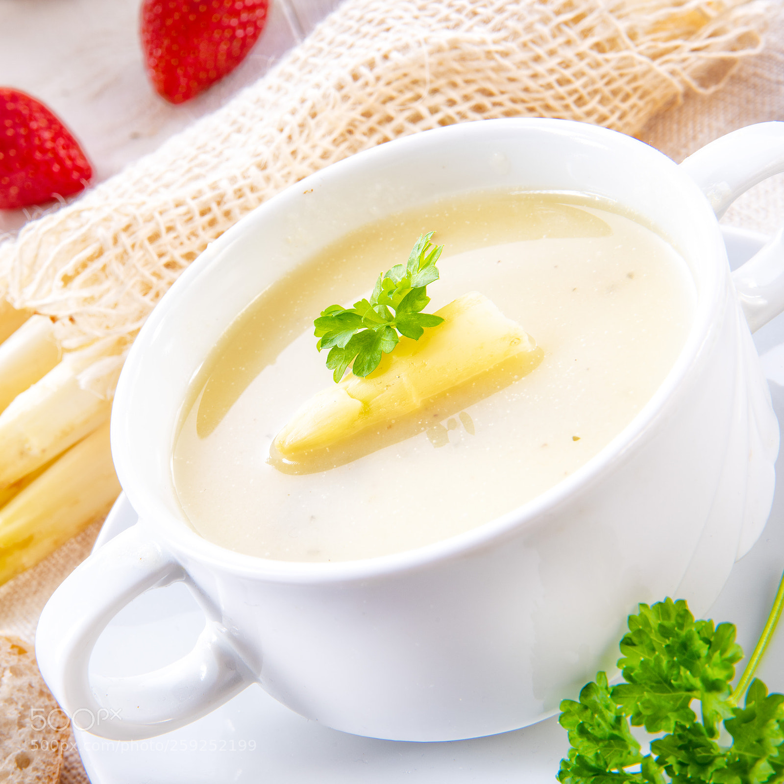 Nikon D810 sample photo. Asparagus cream soup with photography