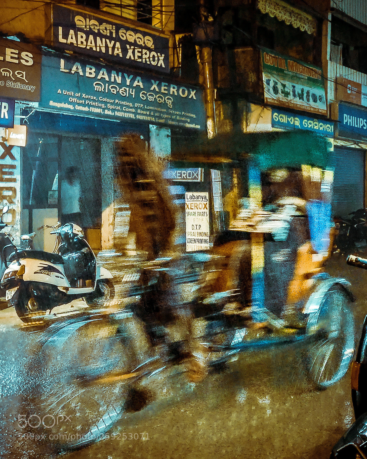 OnePlus A3003 sample photo. A rickshaw in the photography