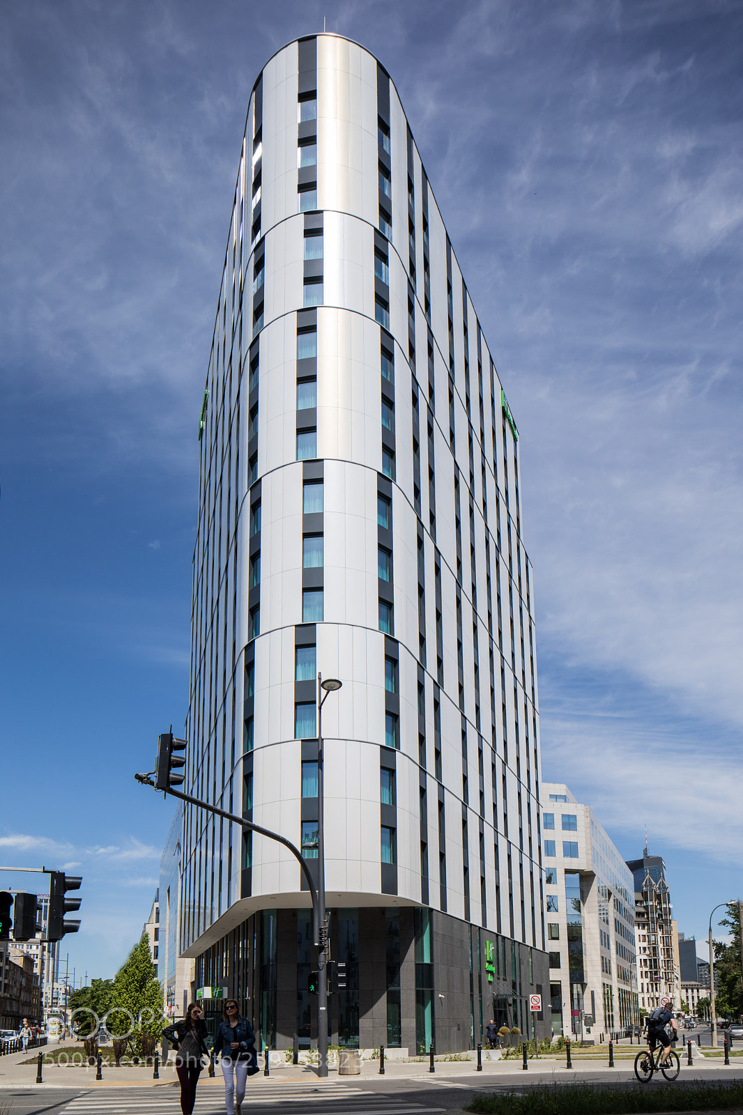 Canon EOS 5D Mark IV sample photo. Flatiron building, warsaw 2018 photography