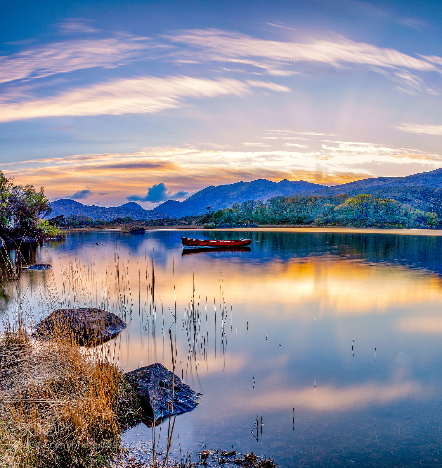 Canon EOS 6D Mark II sample photo. Boat on the lakes photography