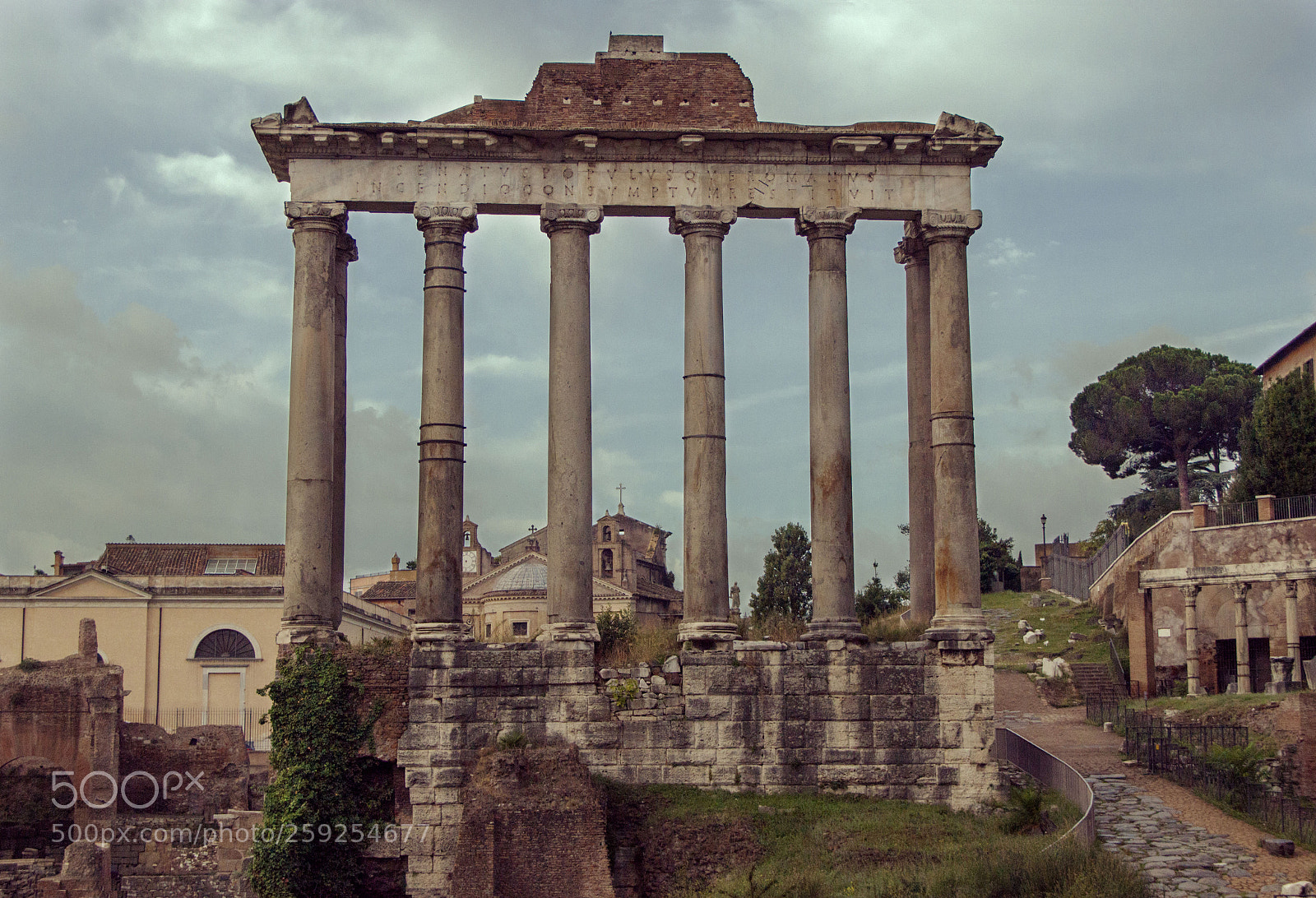 Canon EOS 550D (EOS Rebel T2i / EOS Kiss X4) sample photo. Roman forum photography