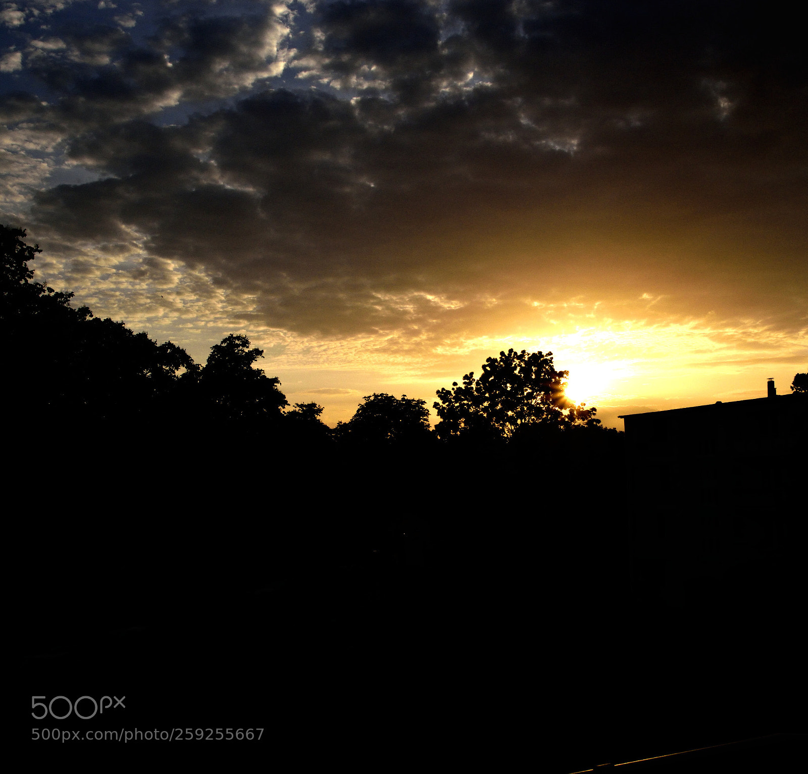 Nikon D3300 sample photo. Wolkiger sonnenuntergang  photography